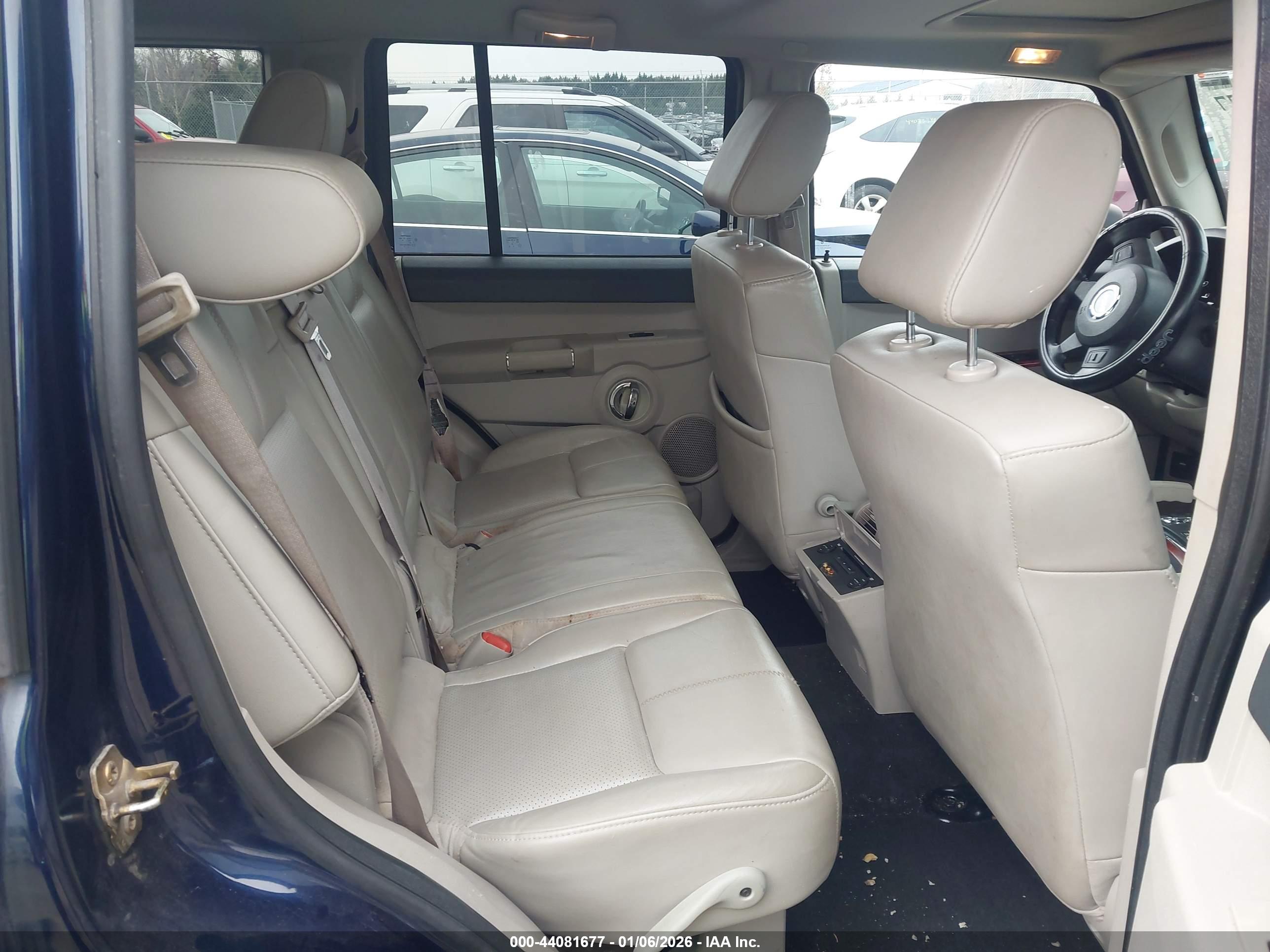 JEEP COMMANDER image 8