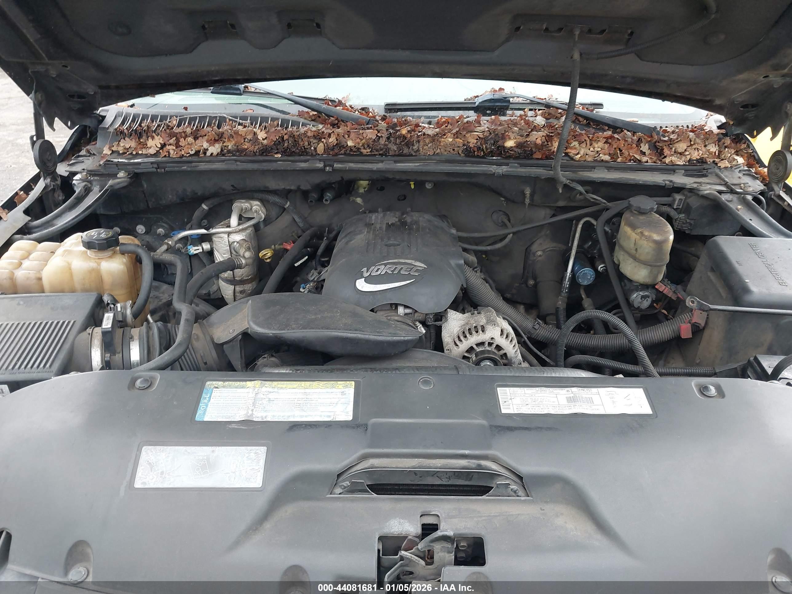 CHEVROLET SILVERADO image 10