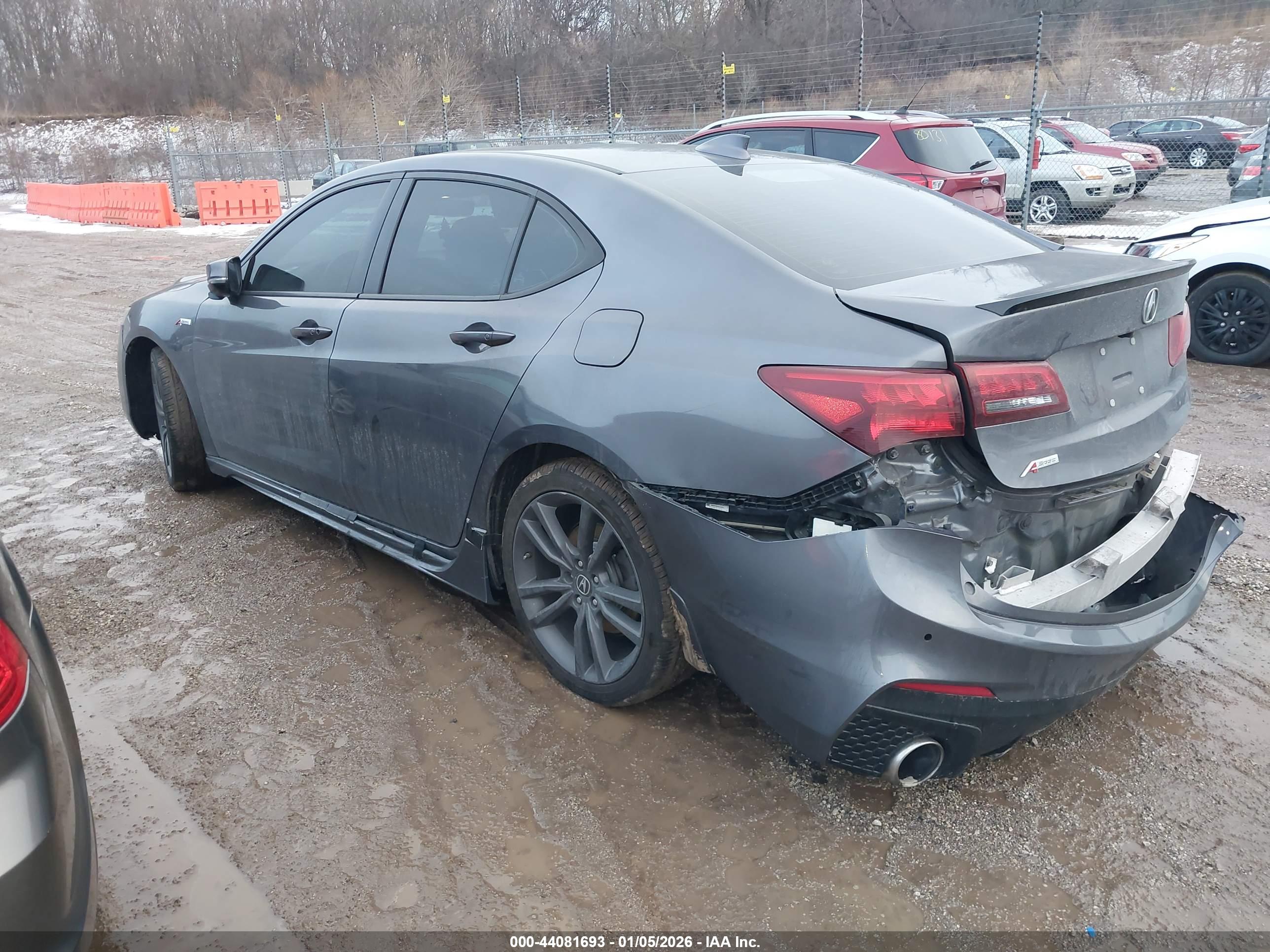 ACURA TLX image 3