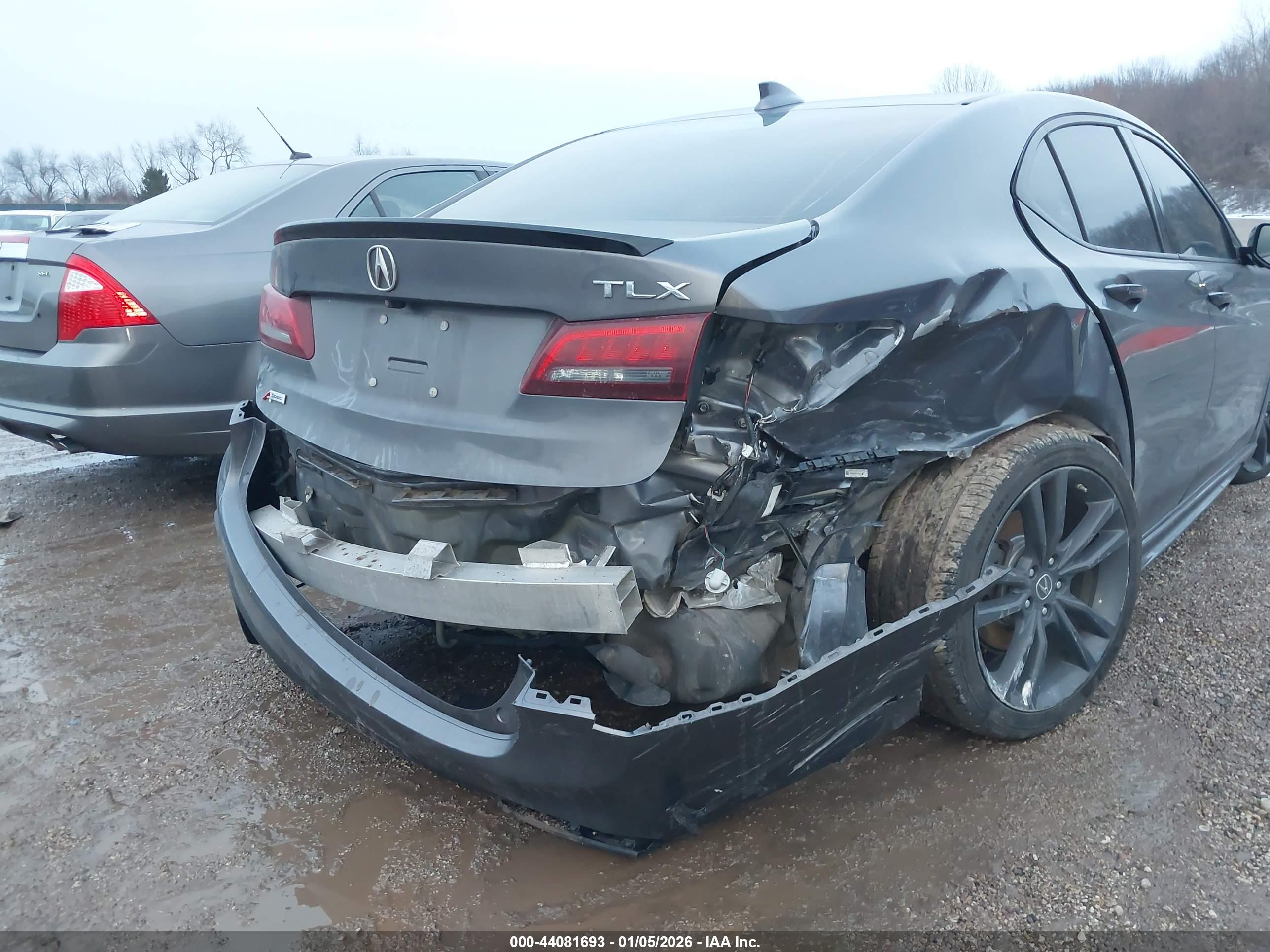 ACURA TLX image 6