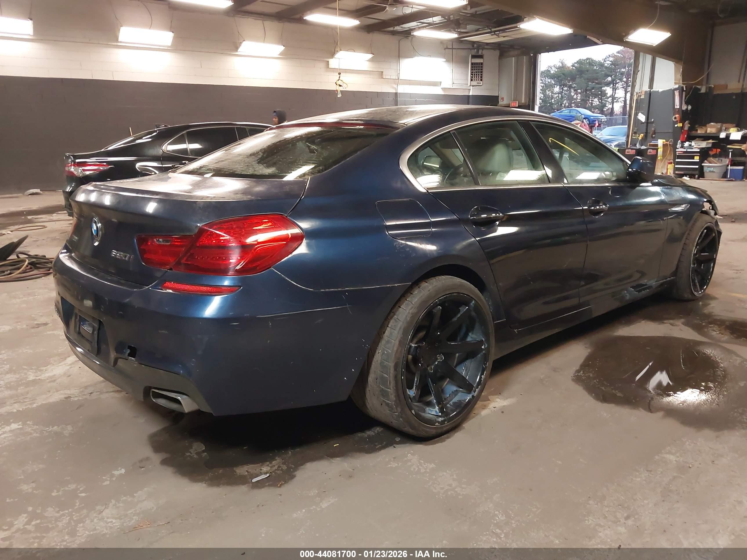 BMW 650I image 4
