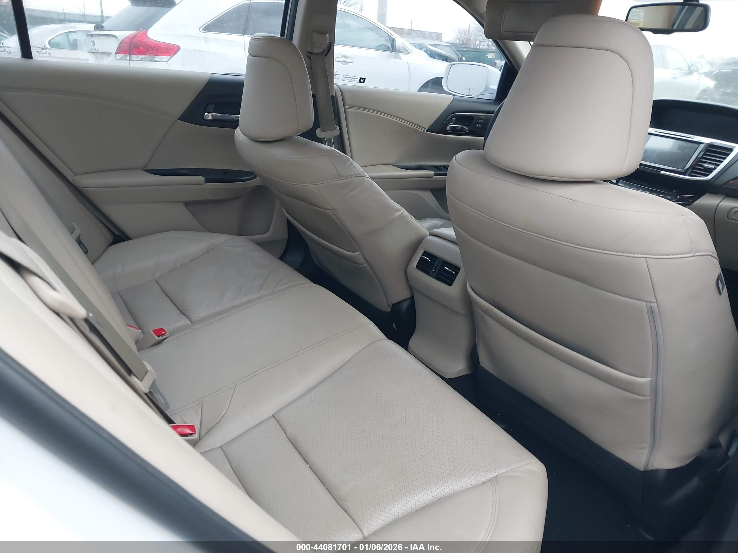 HONDA ACCORD image 8