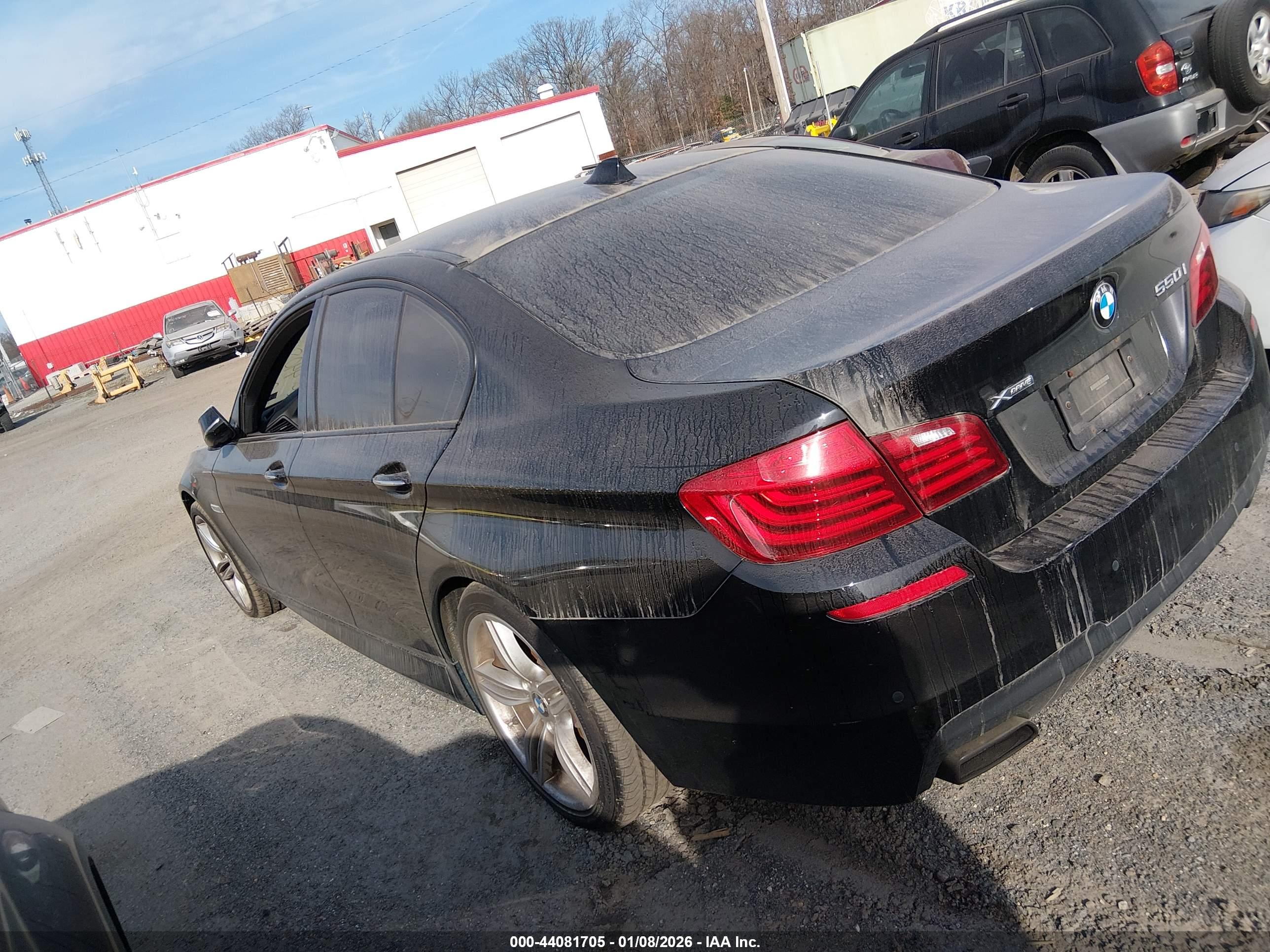 BMW 550I image 3