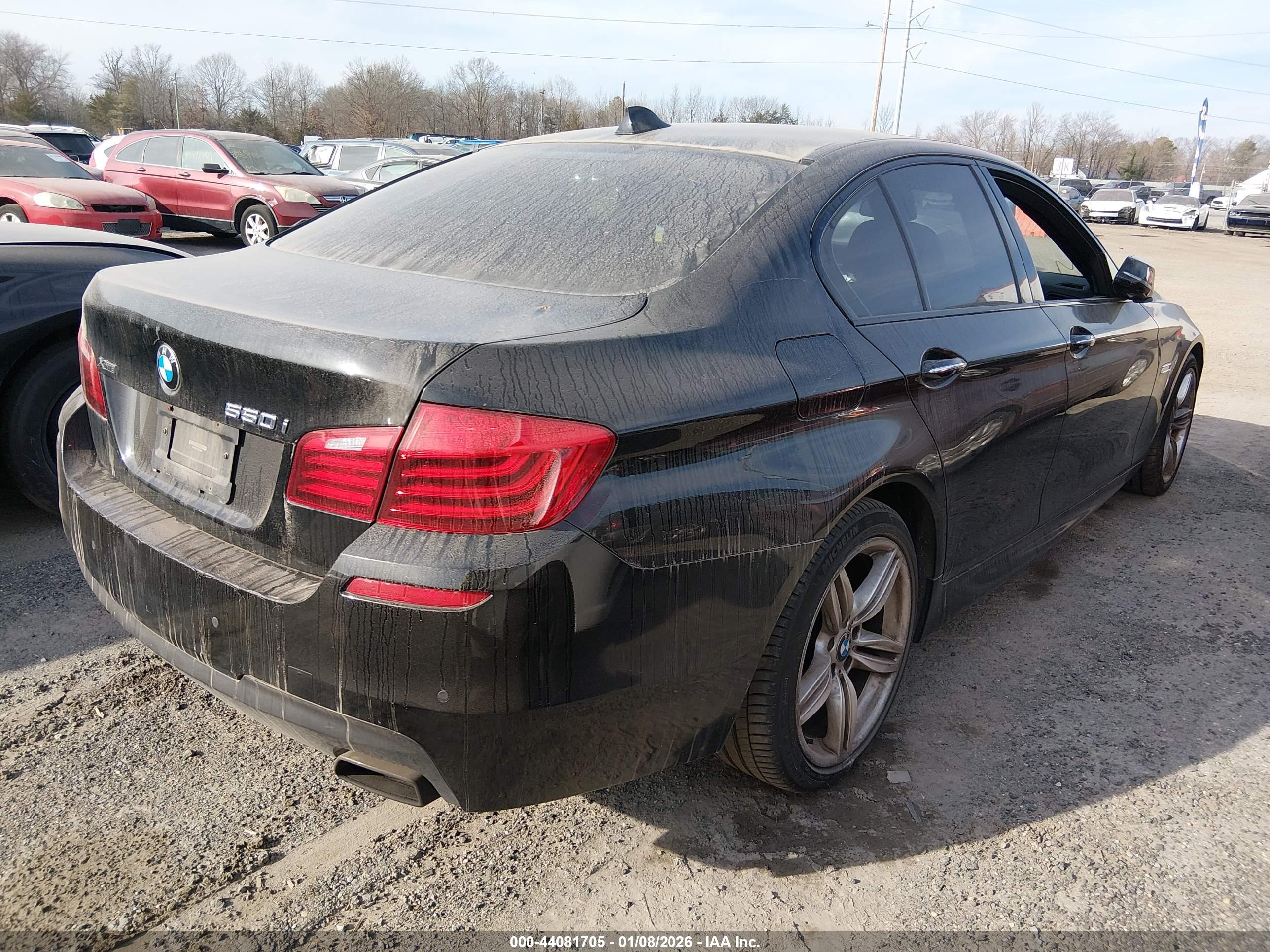 BMW 550I image 4