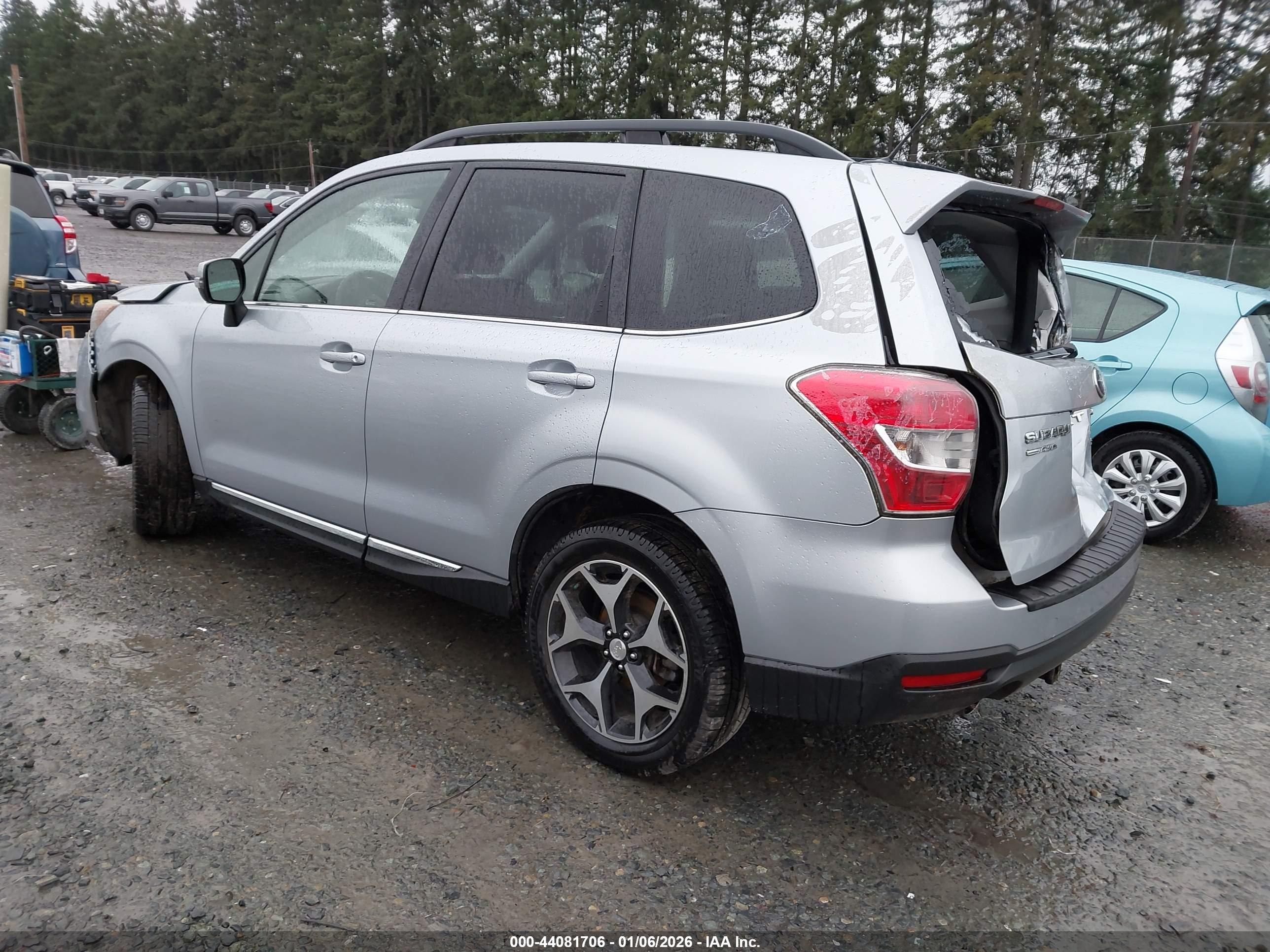 SUBARU FORESTER image 3