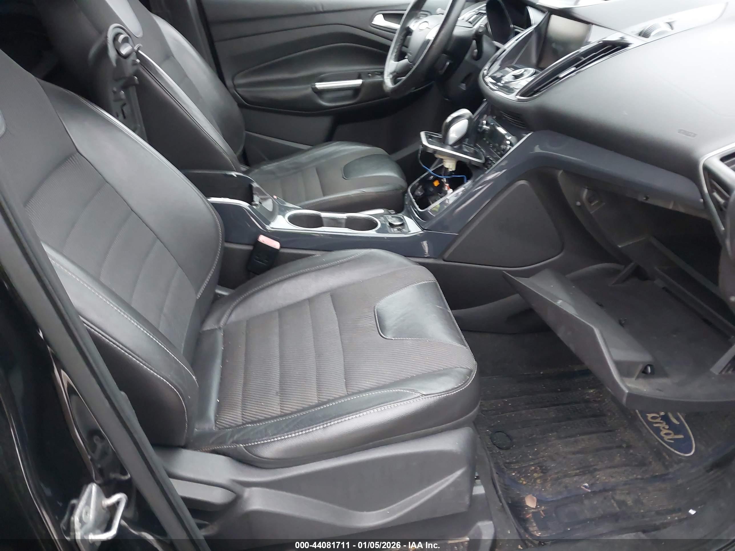 FORD ESCAPE image 5