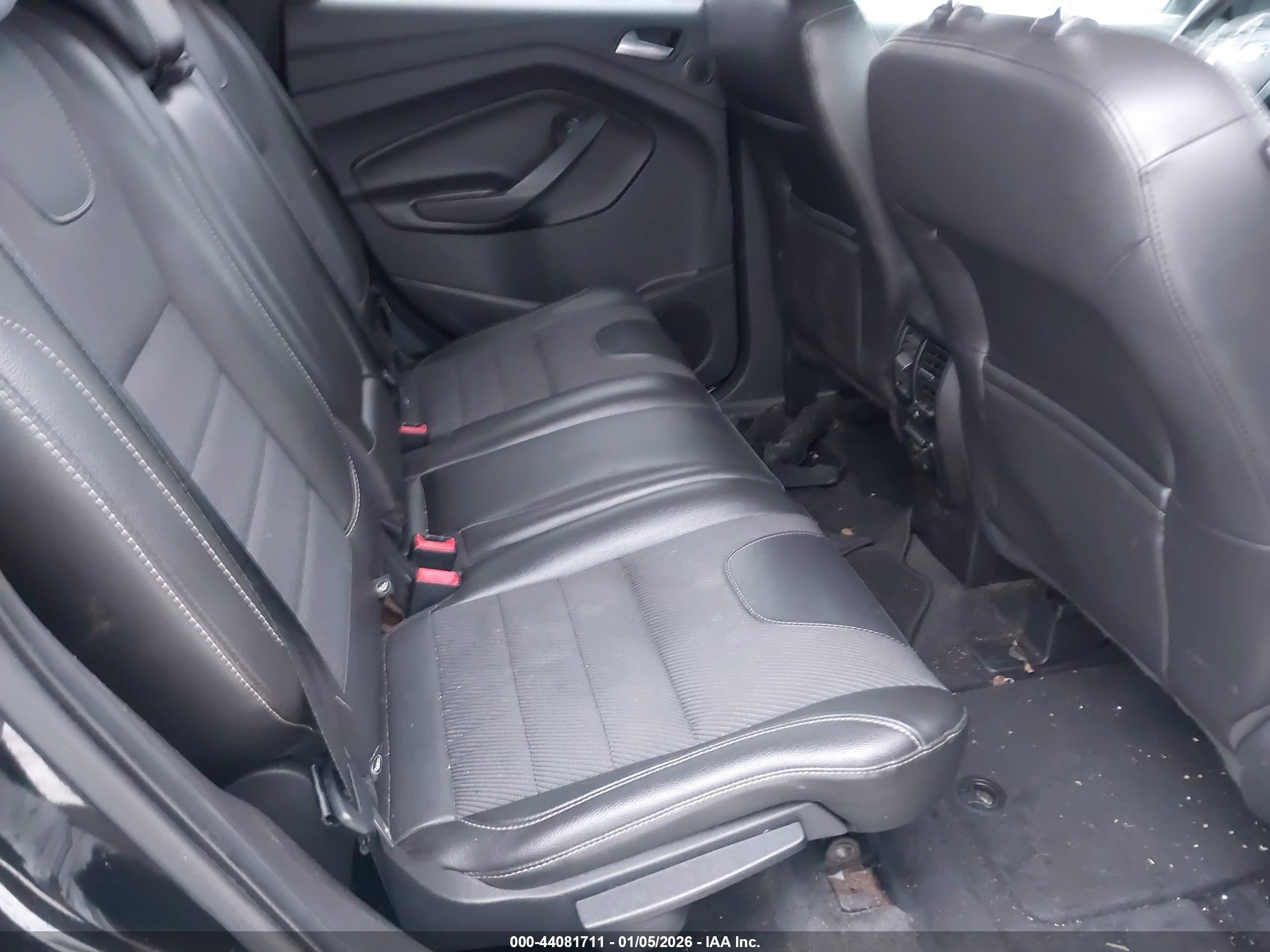 FORD ESCAPE image 8