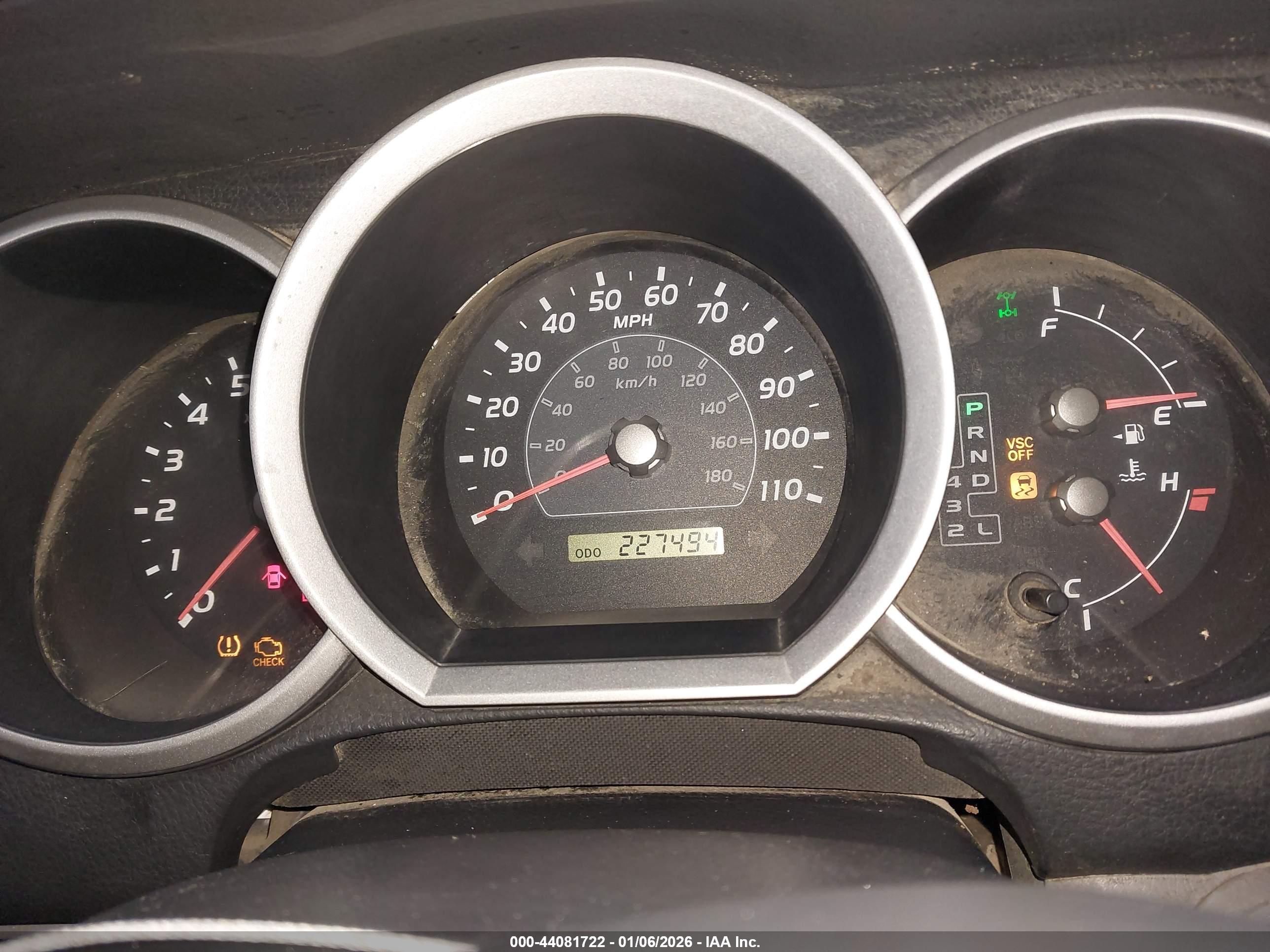 TOYOTA 4RUNNER image 7