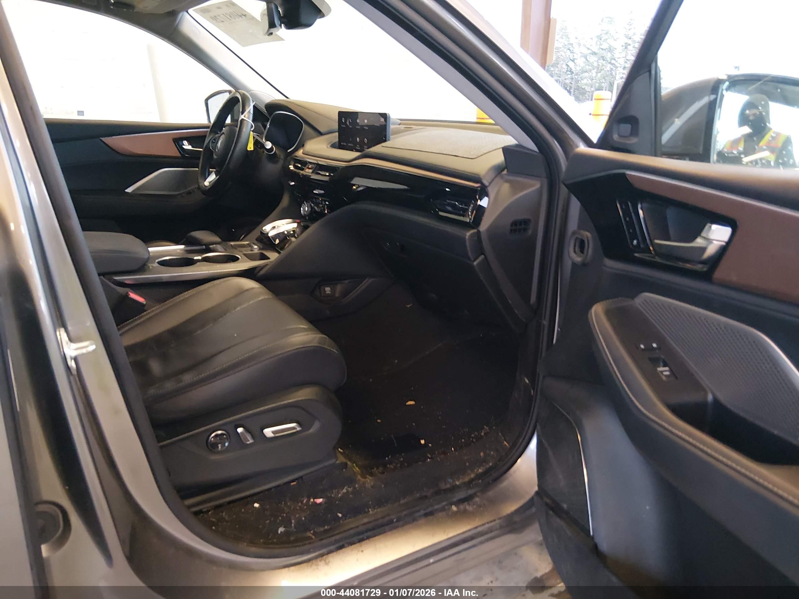 ACURA MDX image 5