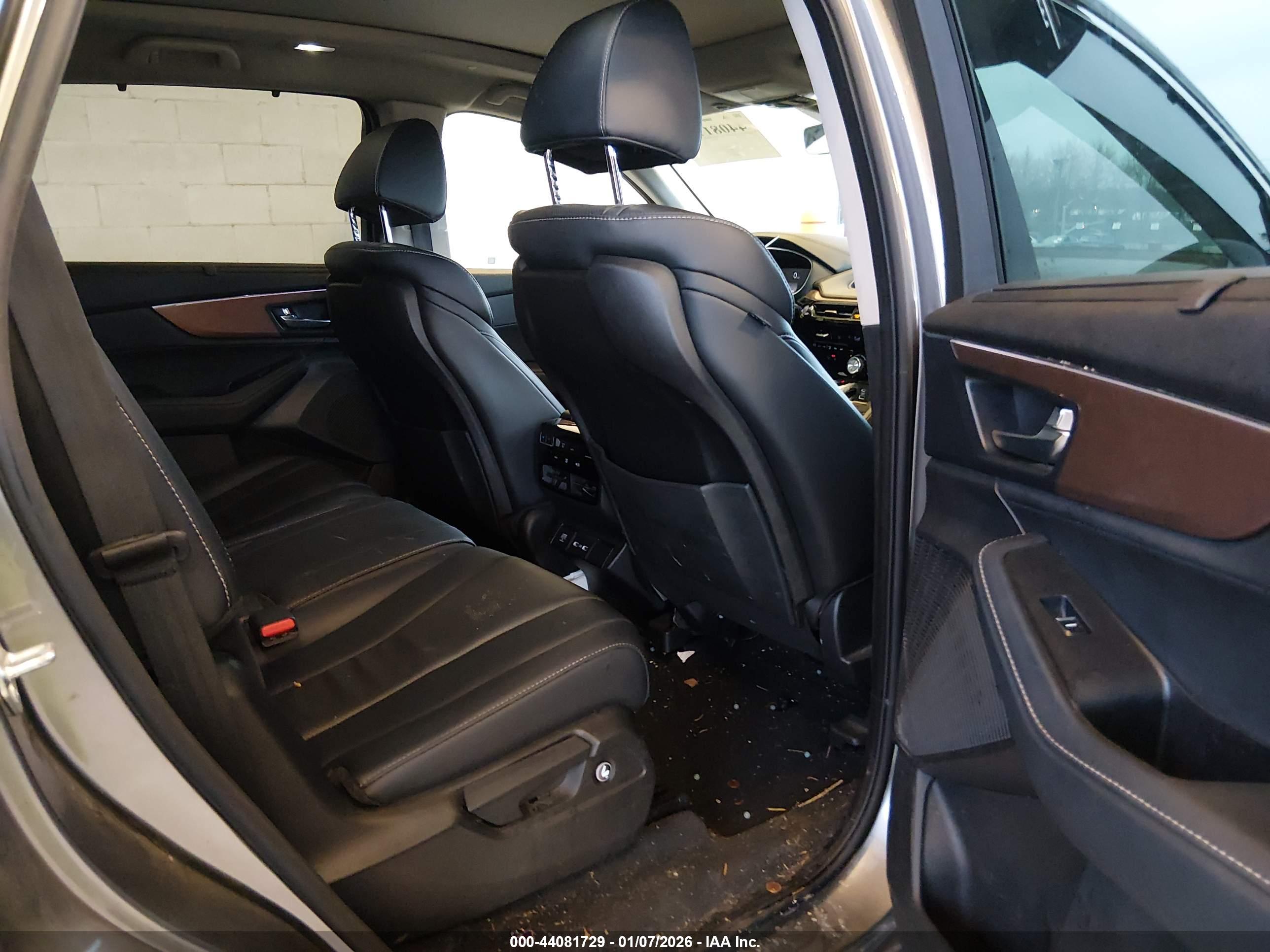 ACURA MDX image 8