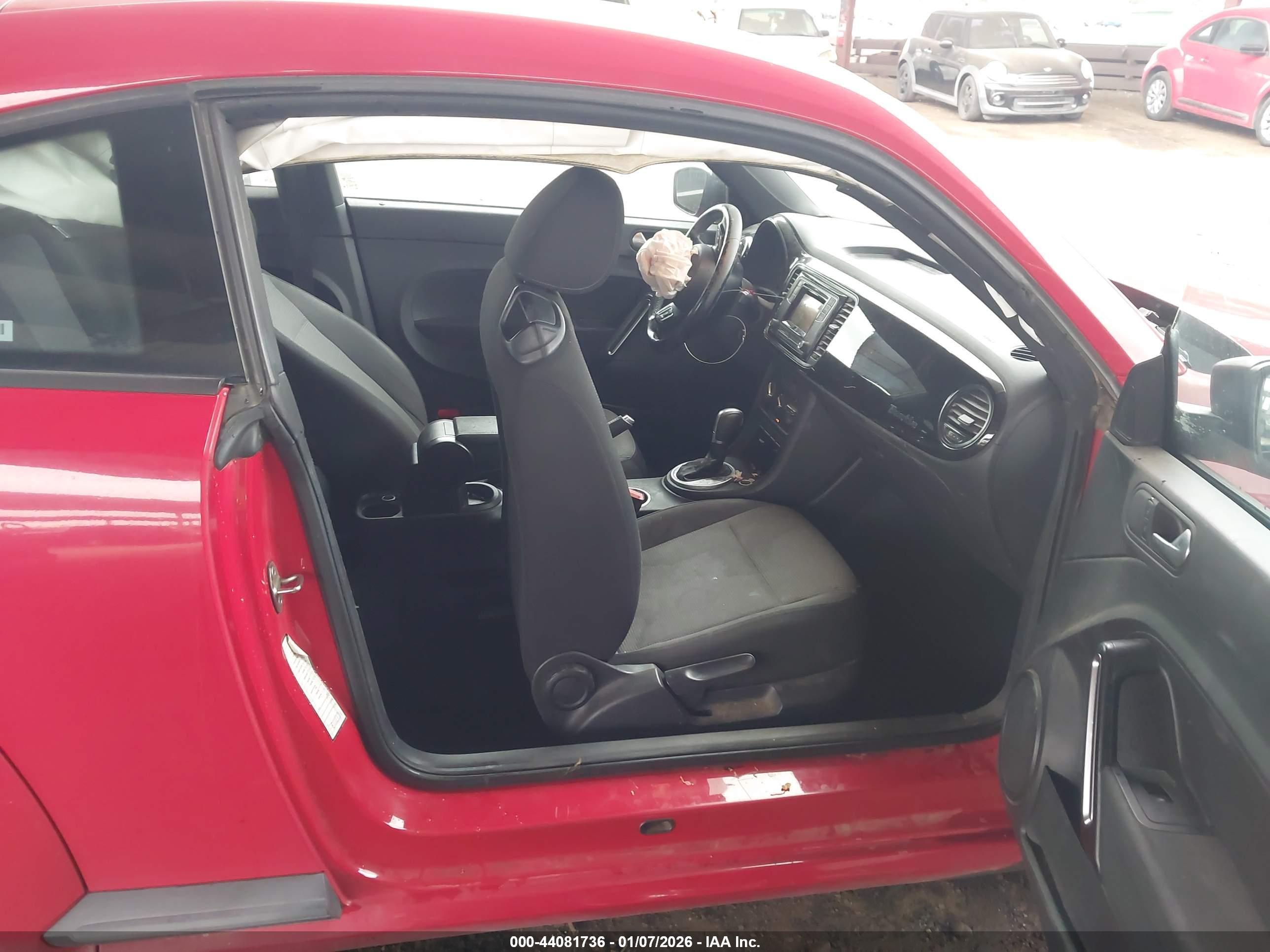 VOLKSWAGEN BEETLE image 5