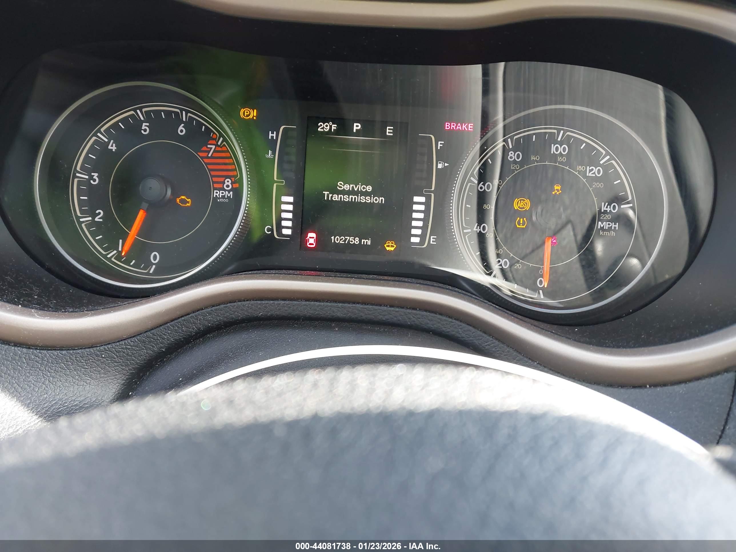 JEEP CHEROKEE image 7