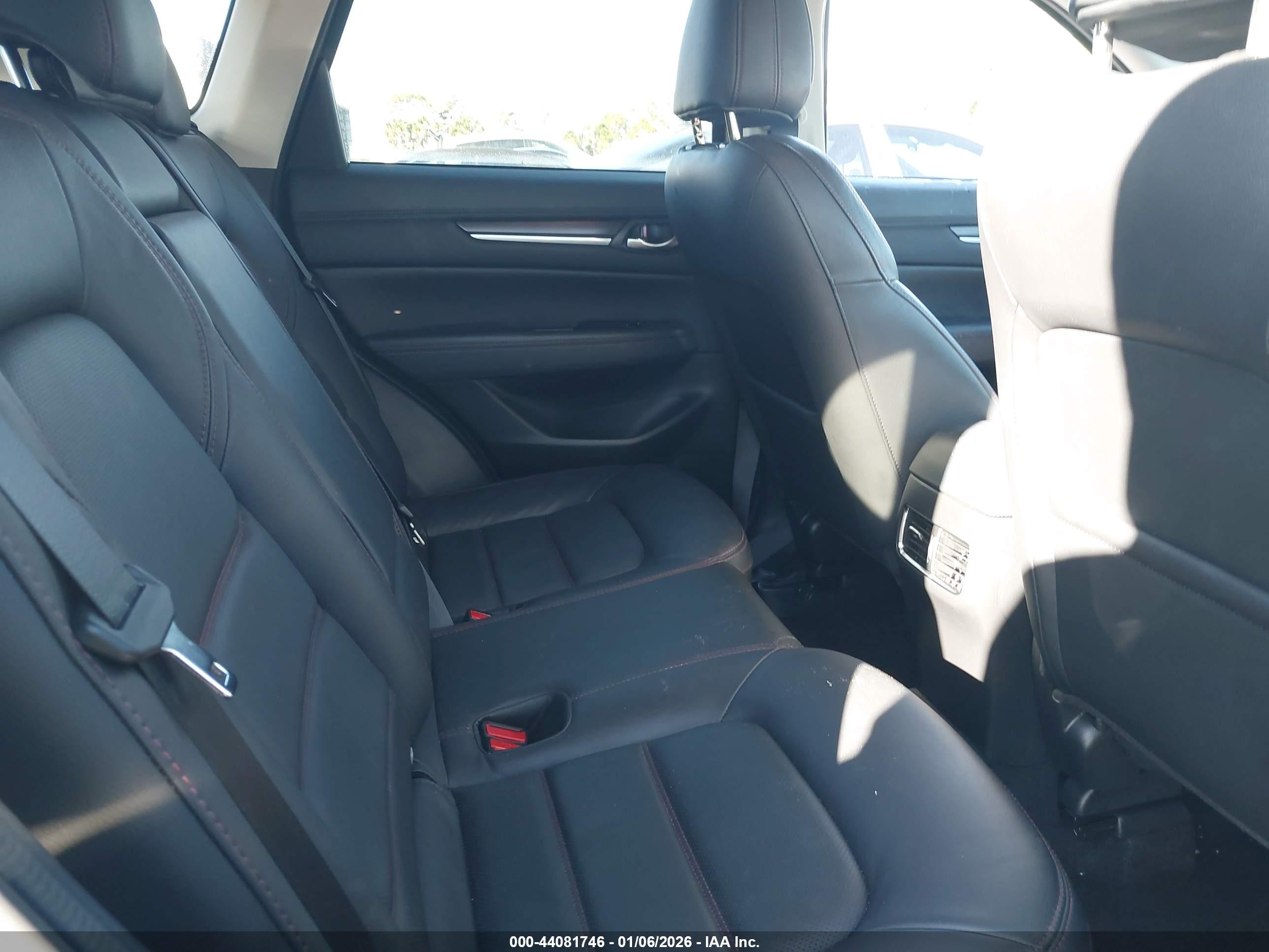 MAZDA CX-5 image 8