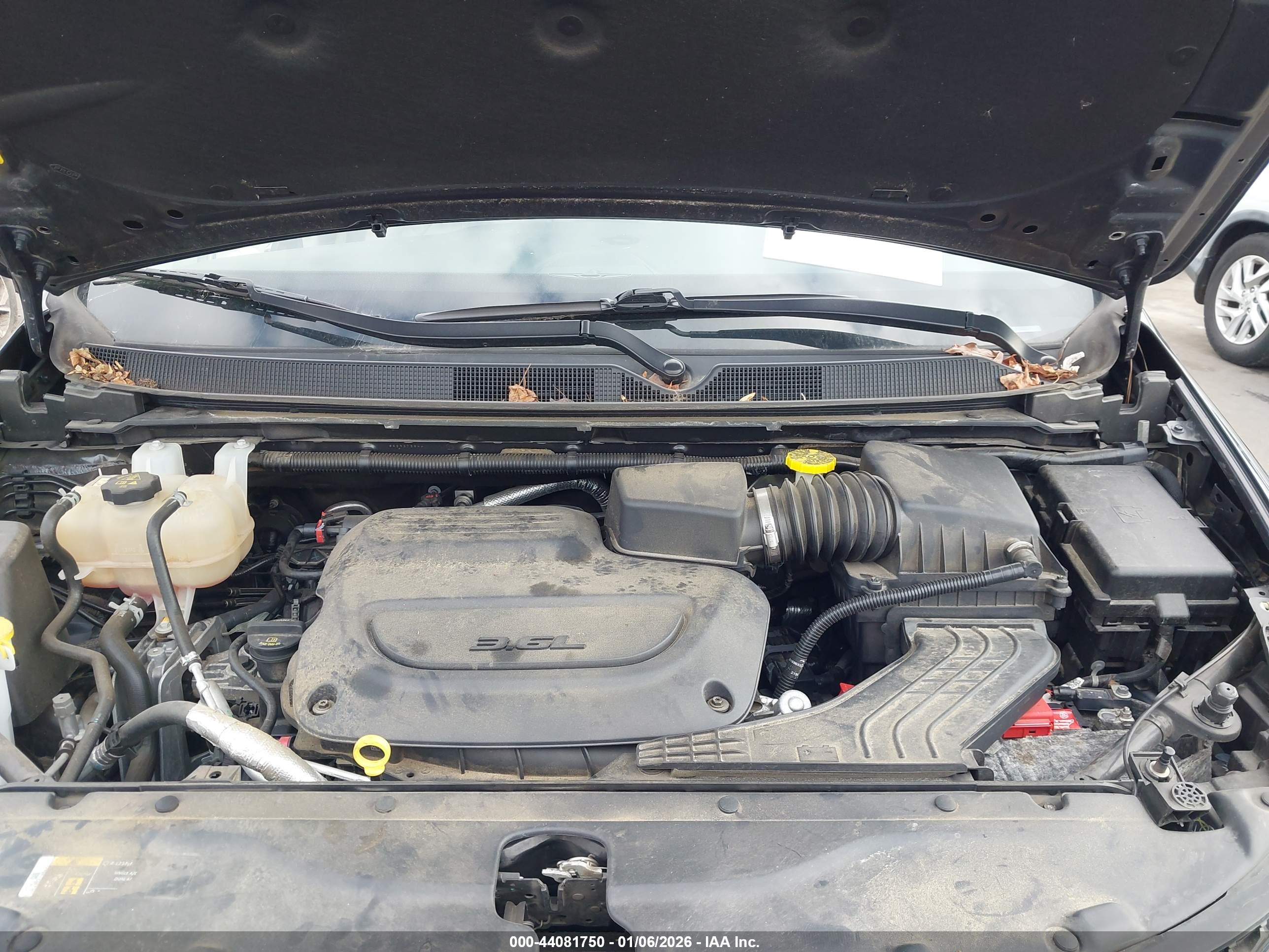 CHRYSLER PACIFICA image 10