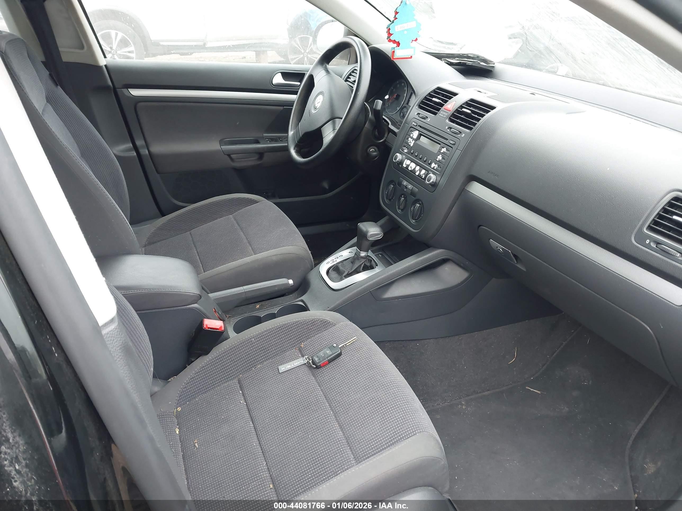 VOLKSWAGEN JETTA image 5