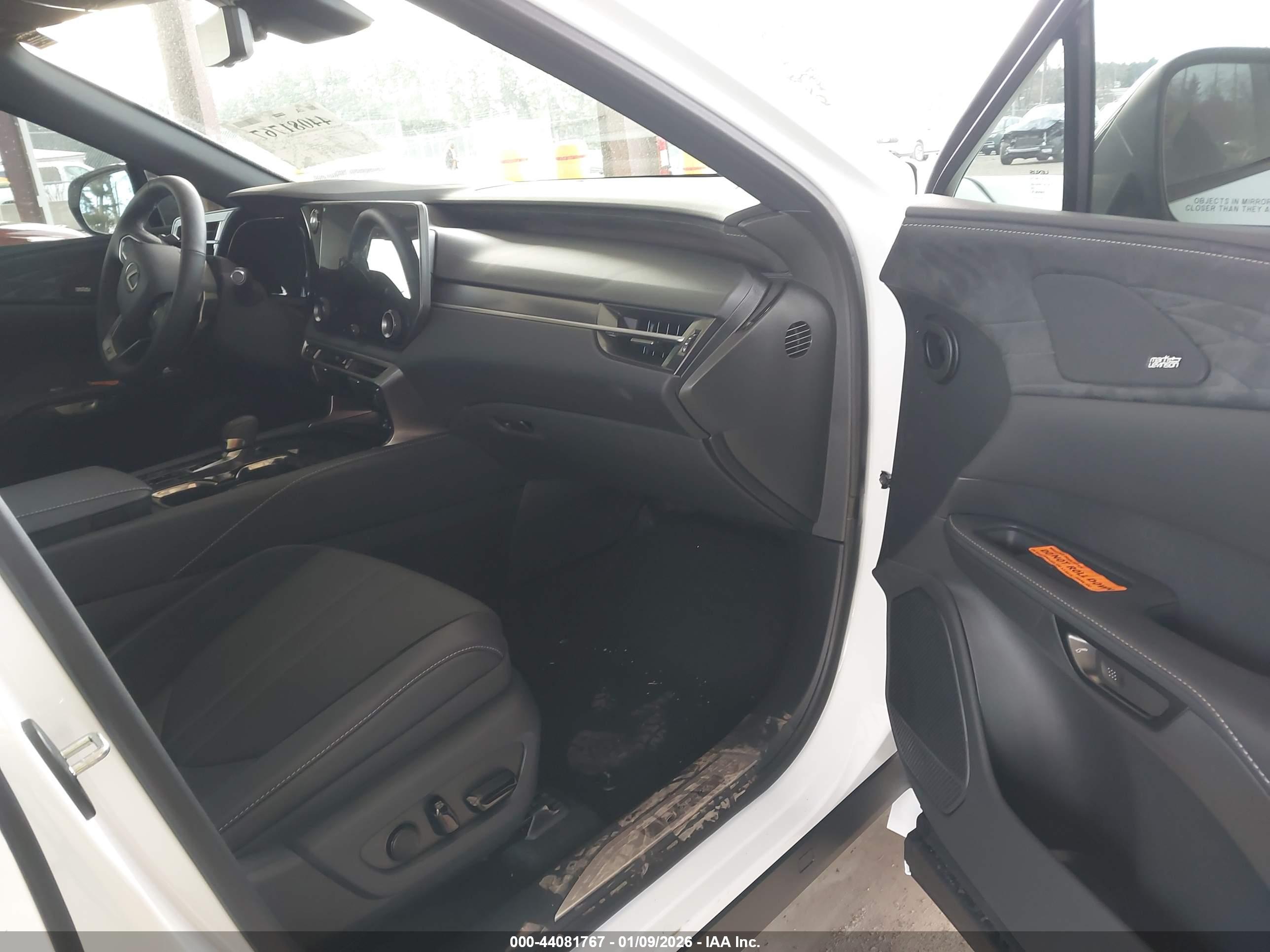LEXUS RX image 5
