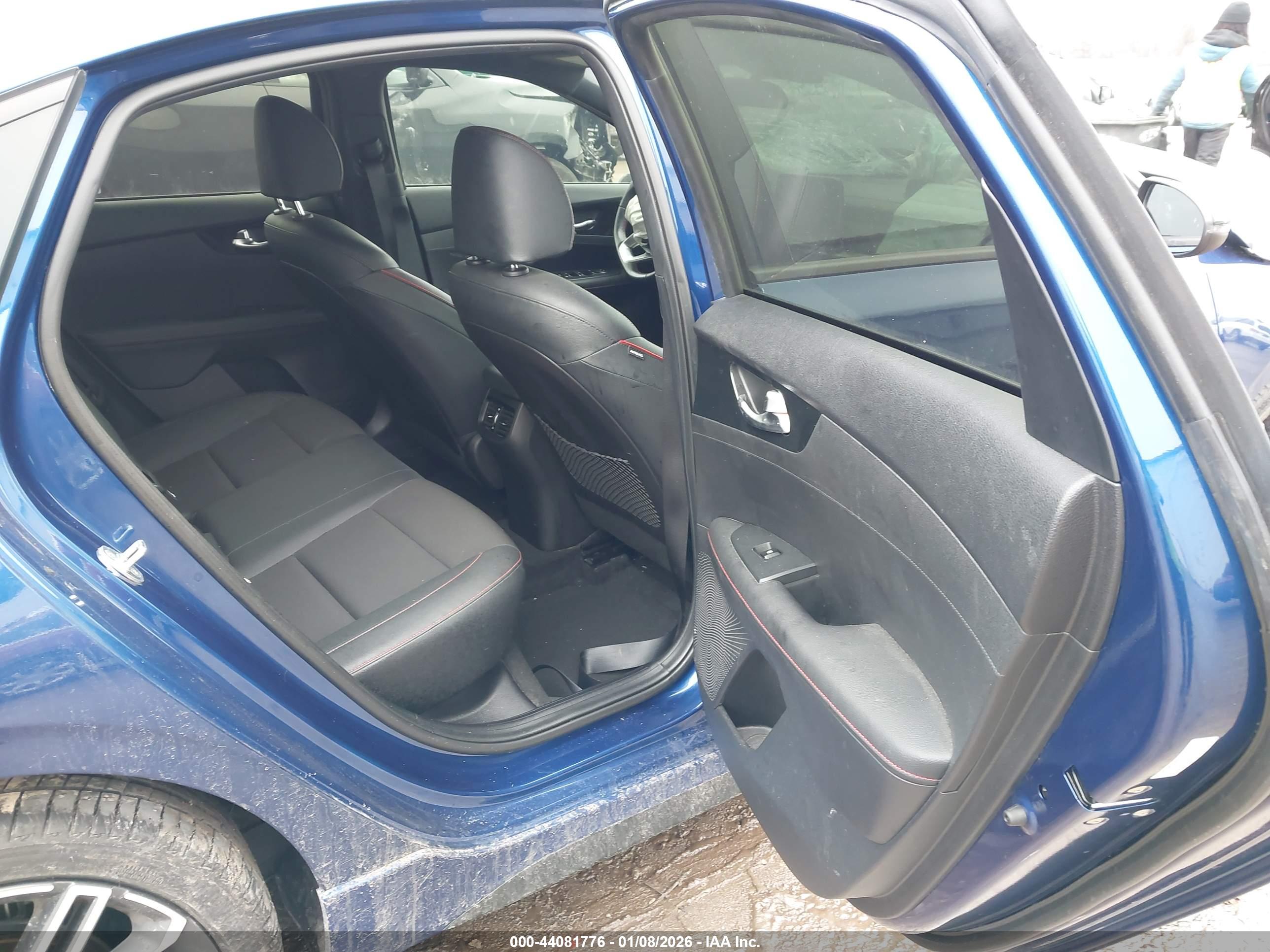 KIA FORTE image 8