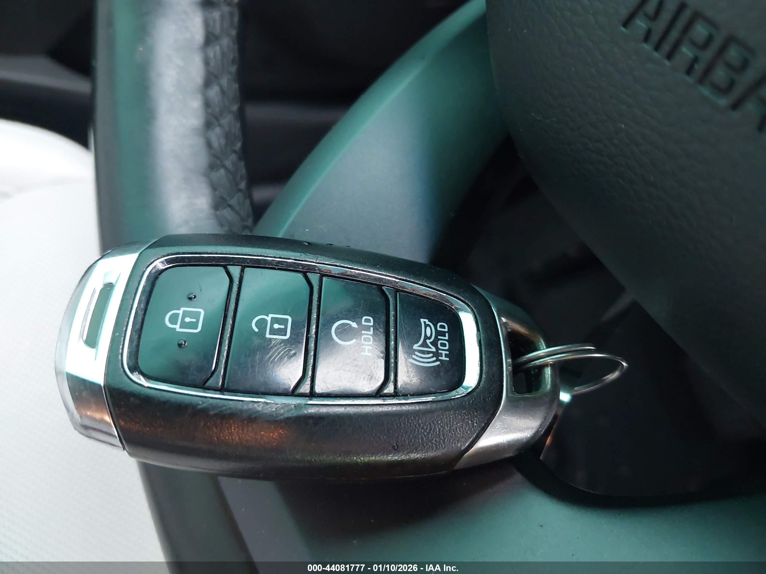 HYUNDAI KONA image 11