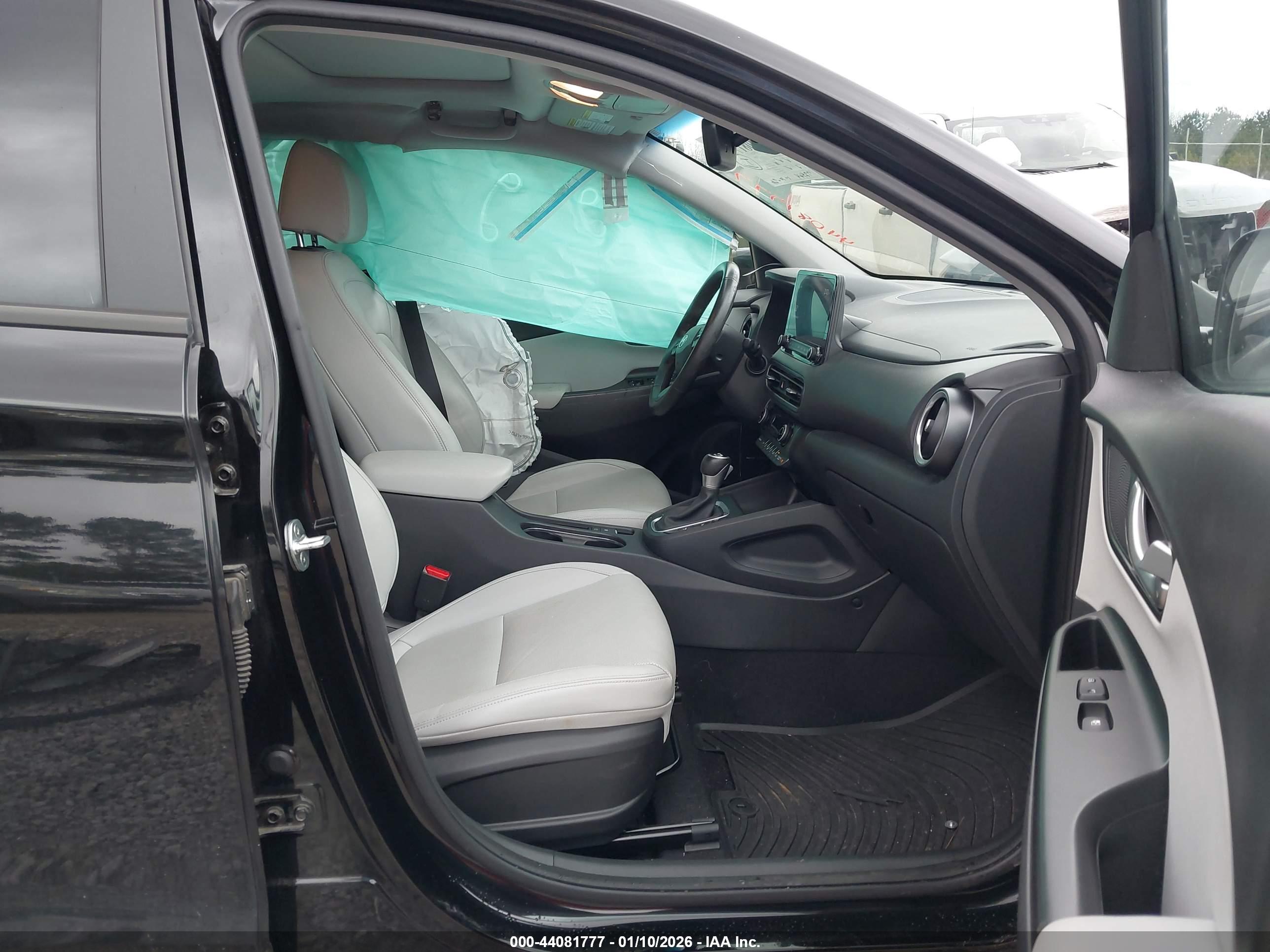 HYUNDAI KONA image 5