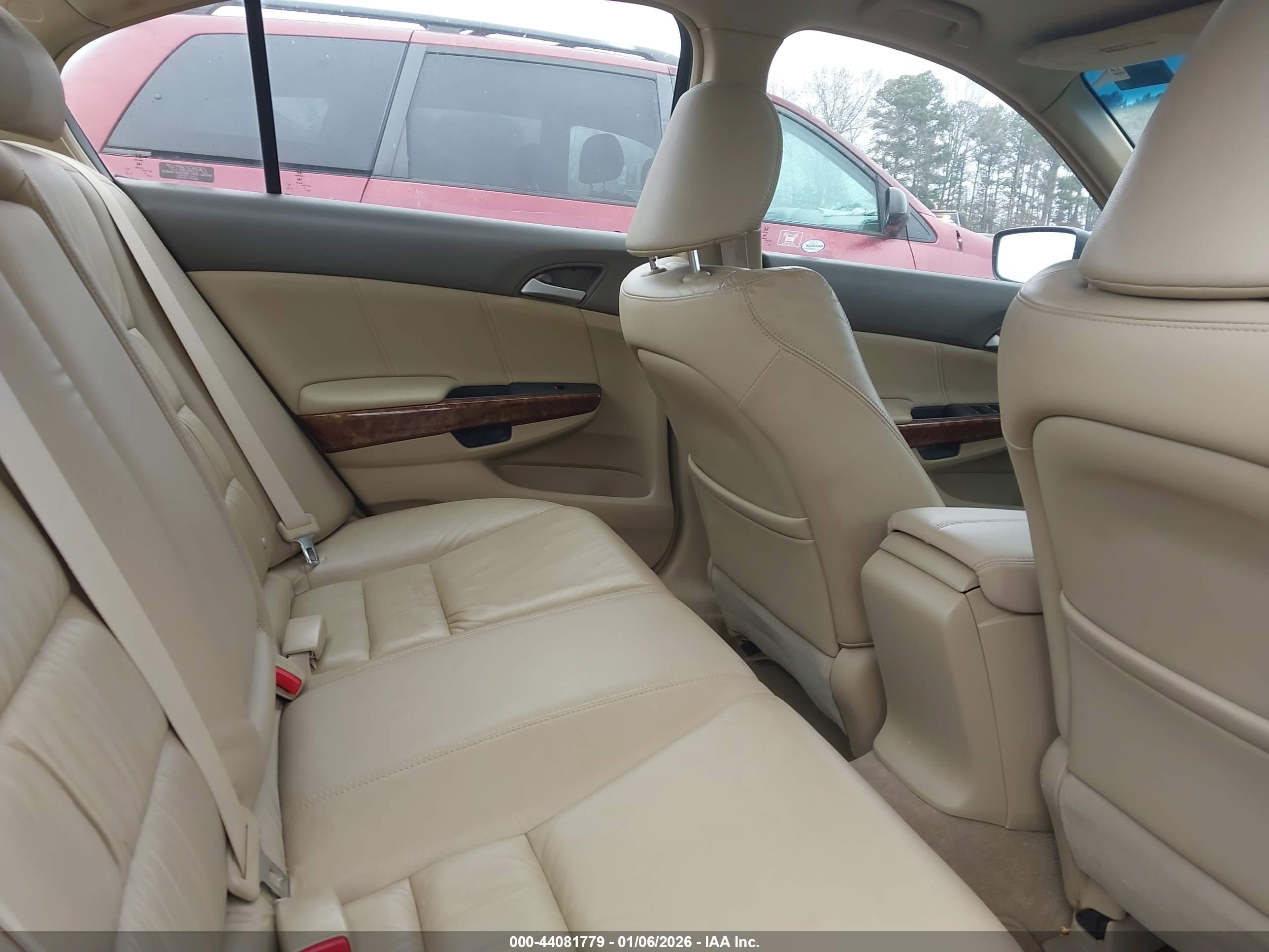 HONDA ACCORD image 8