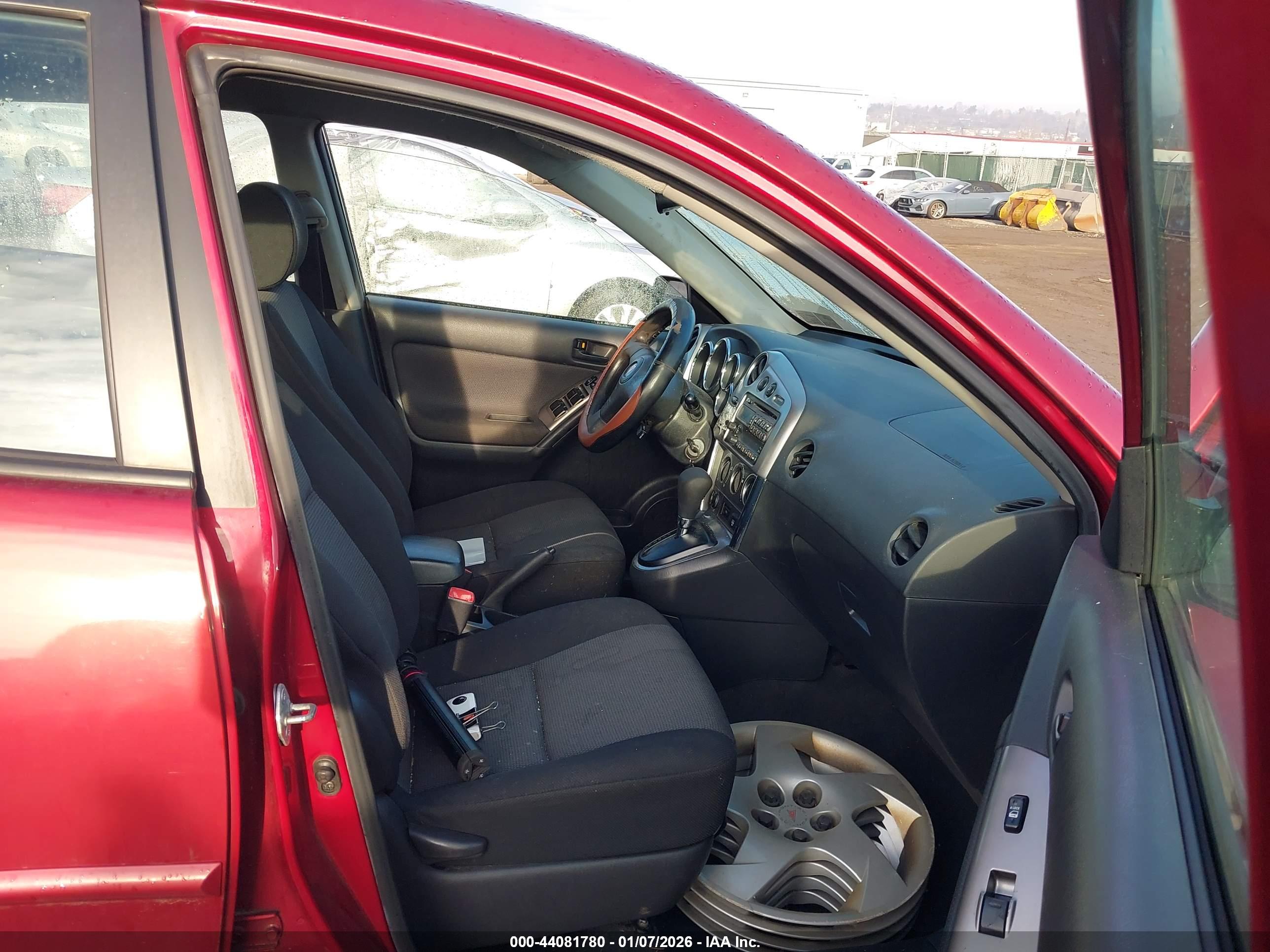 PONTIAC VIBE image 5