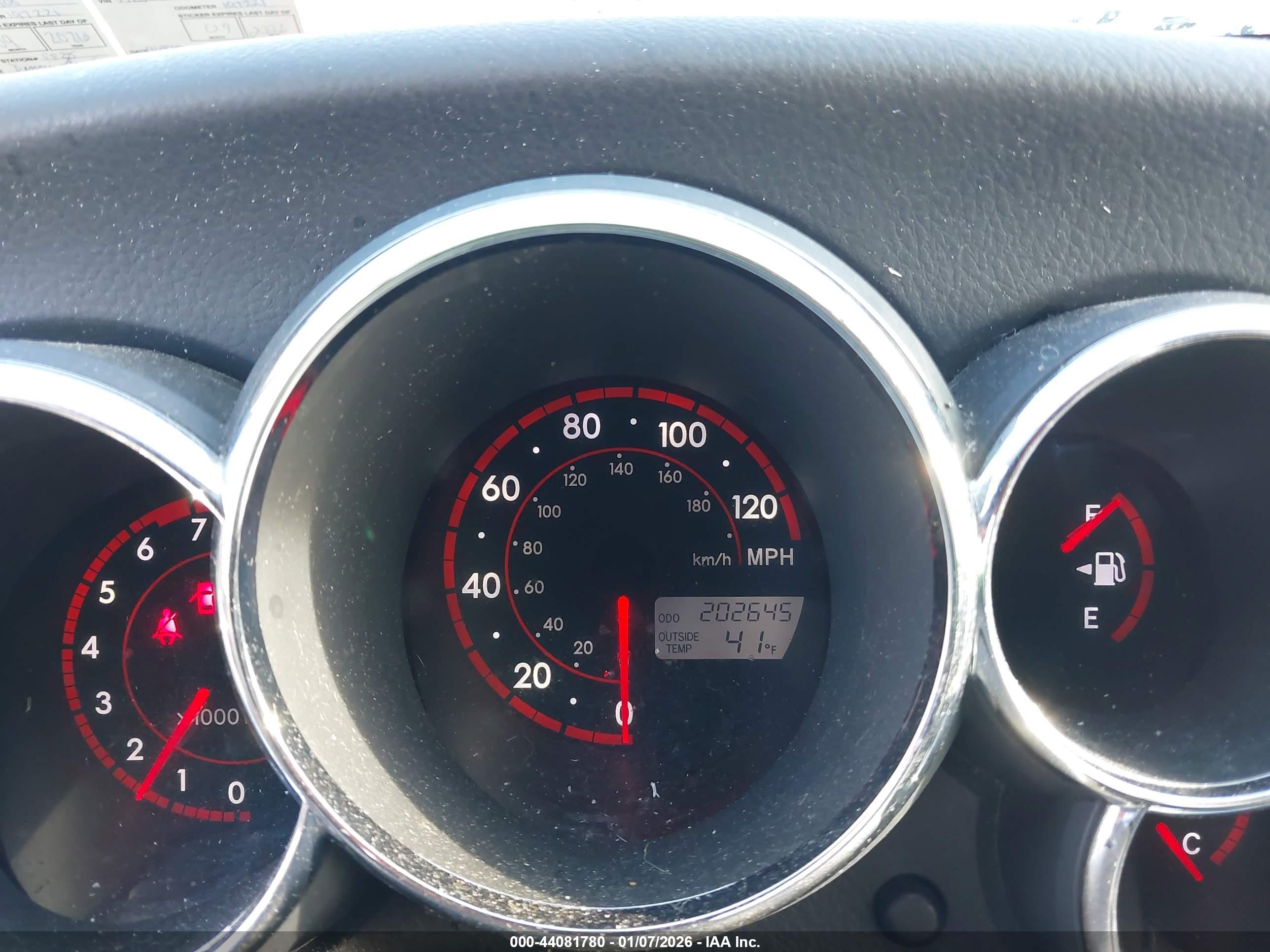 PONTIAC VIBE image 7