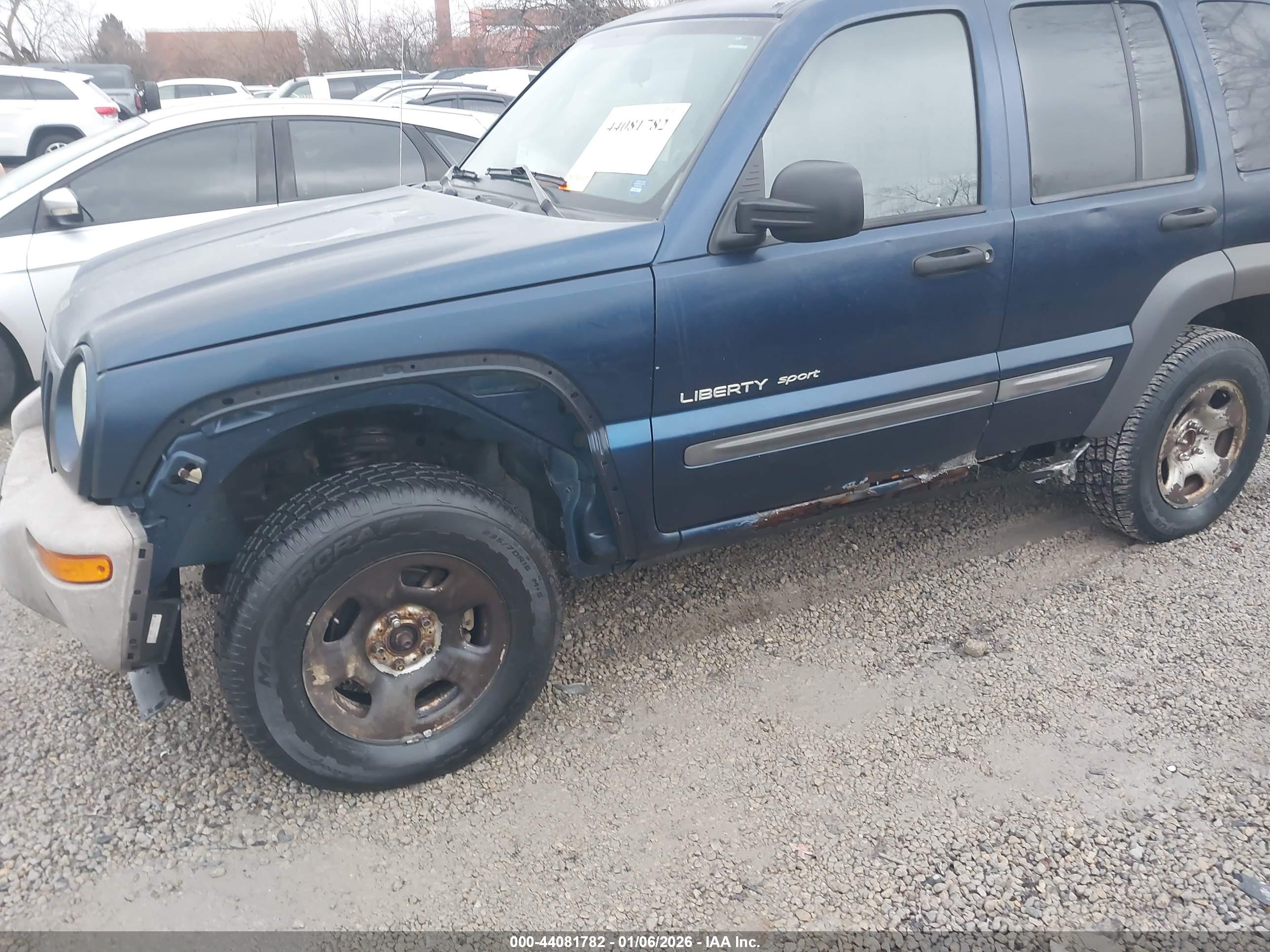JEEP LIBERTY image 6