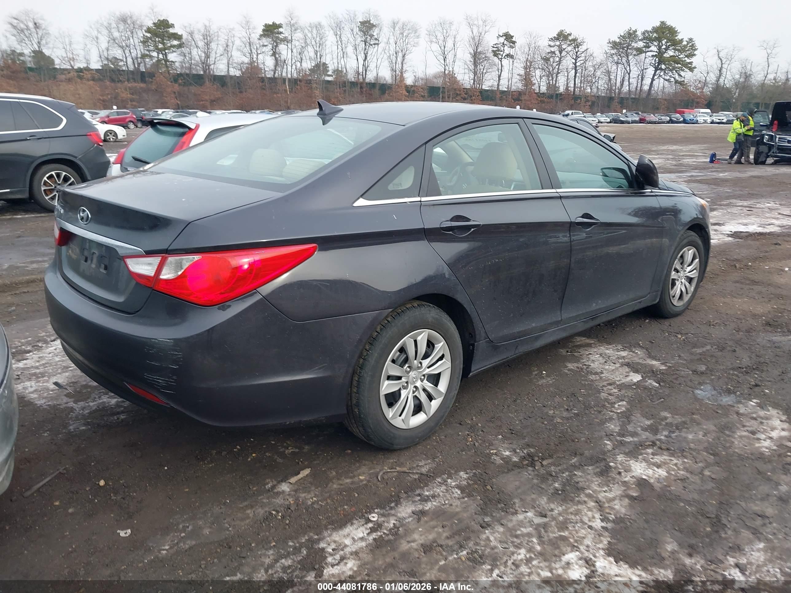 HYUNDAI SONATA image 4