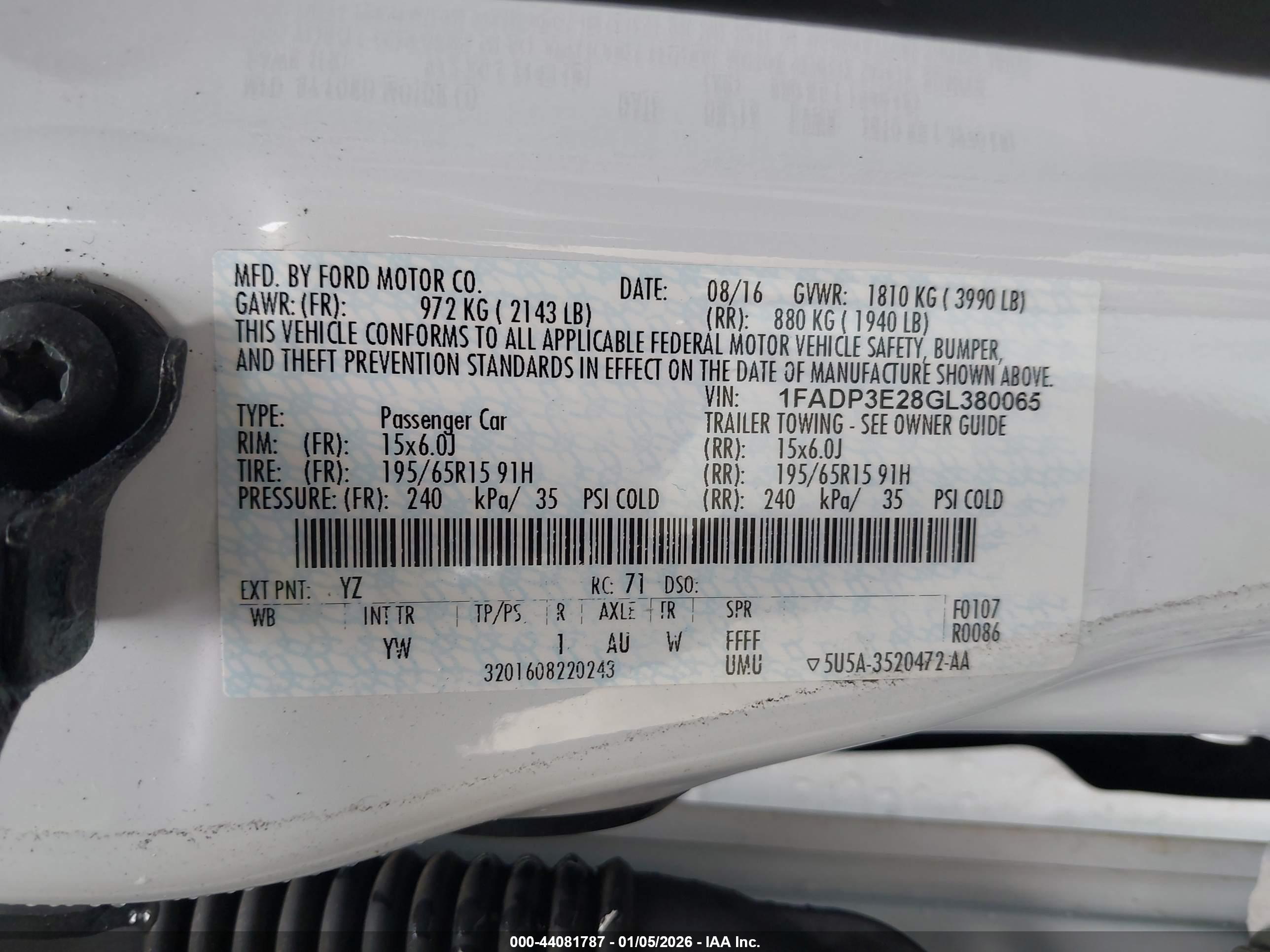 FORD FOCUS image 9