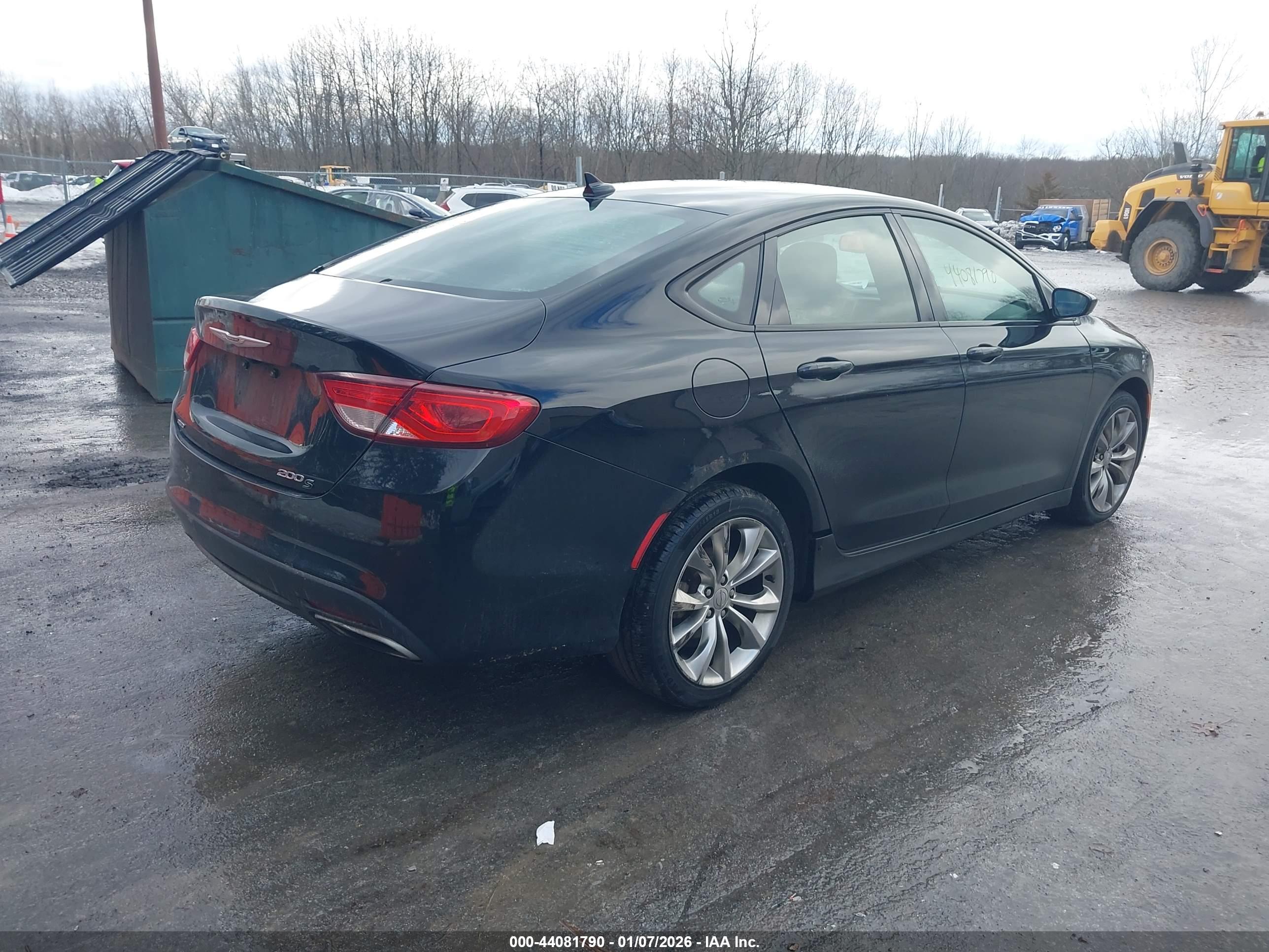 CHRYSLER 200 image 4