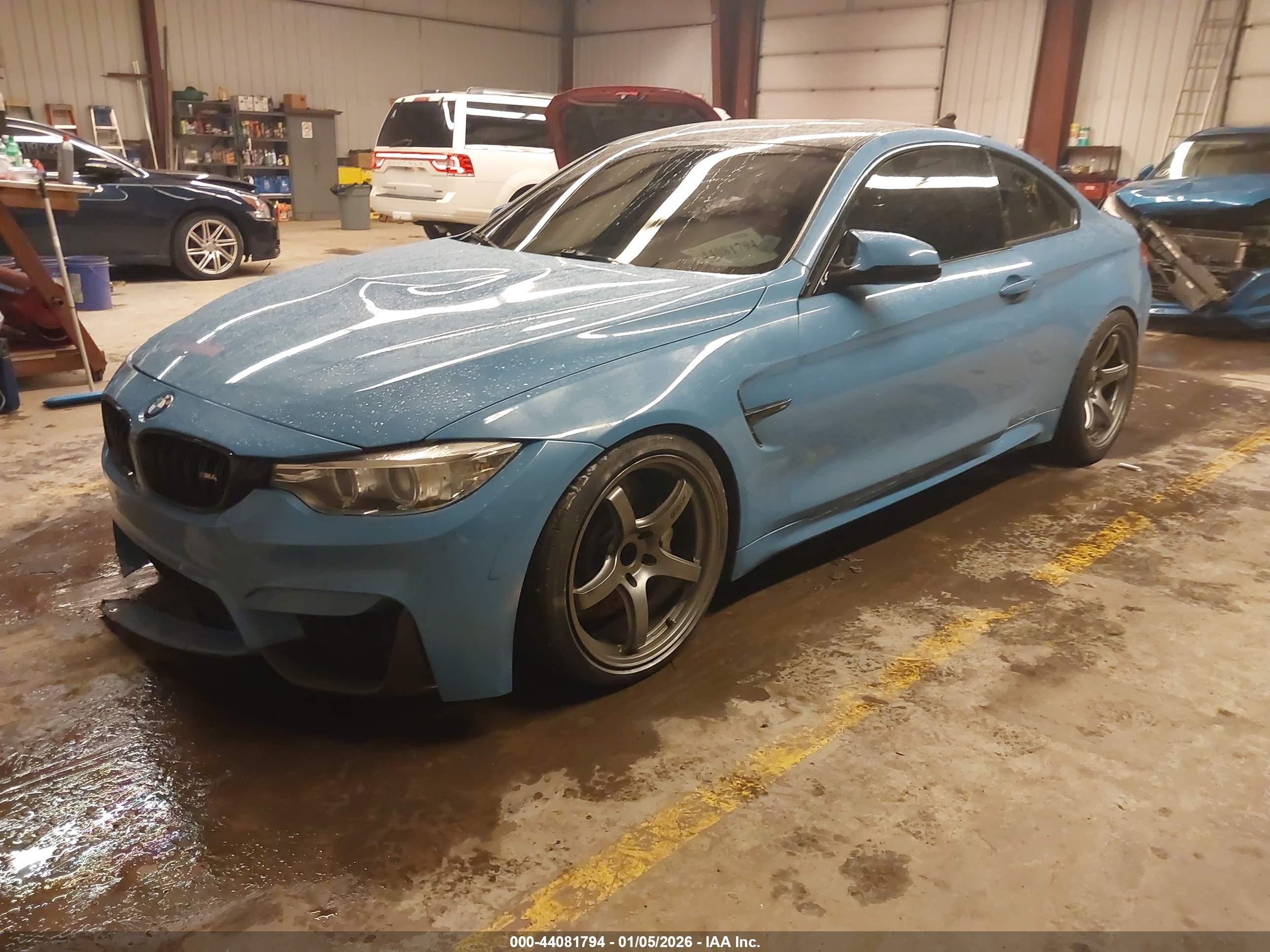 BMW M4 image 2