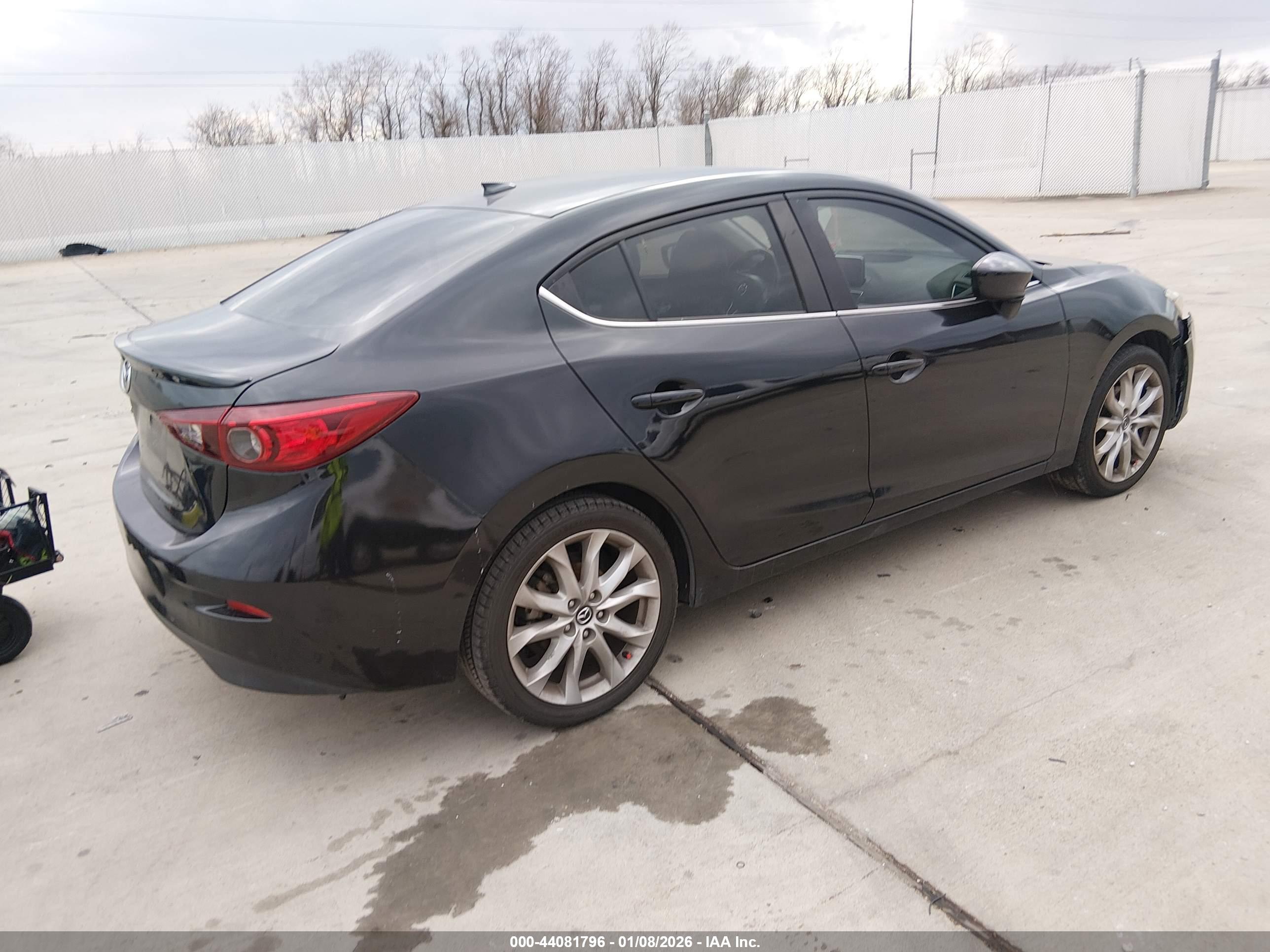 MAZDA MAZDA3 image 4