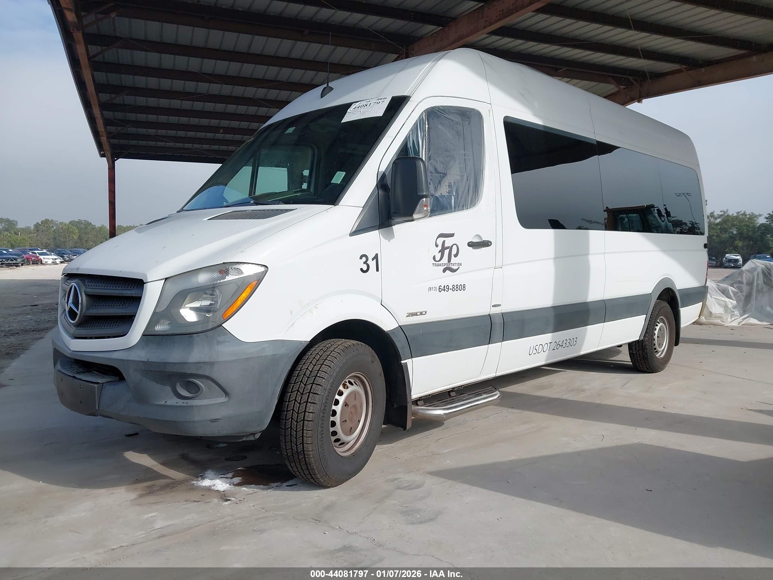 MERCEDES-BENZ SPRINTER image 2