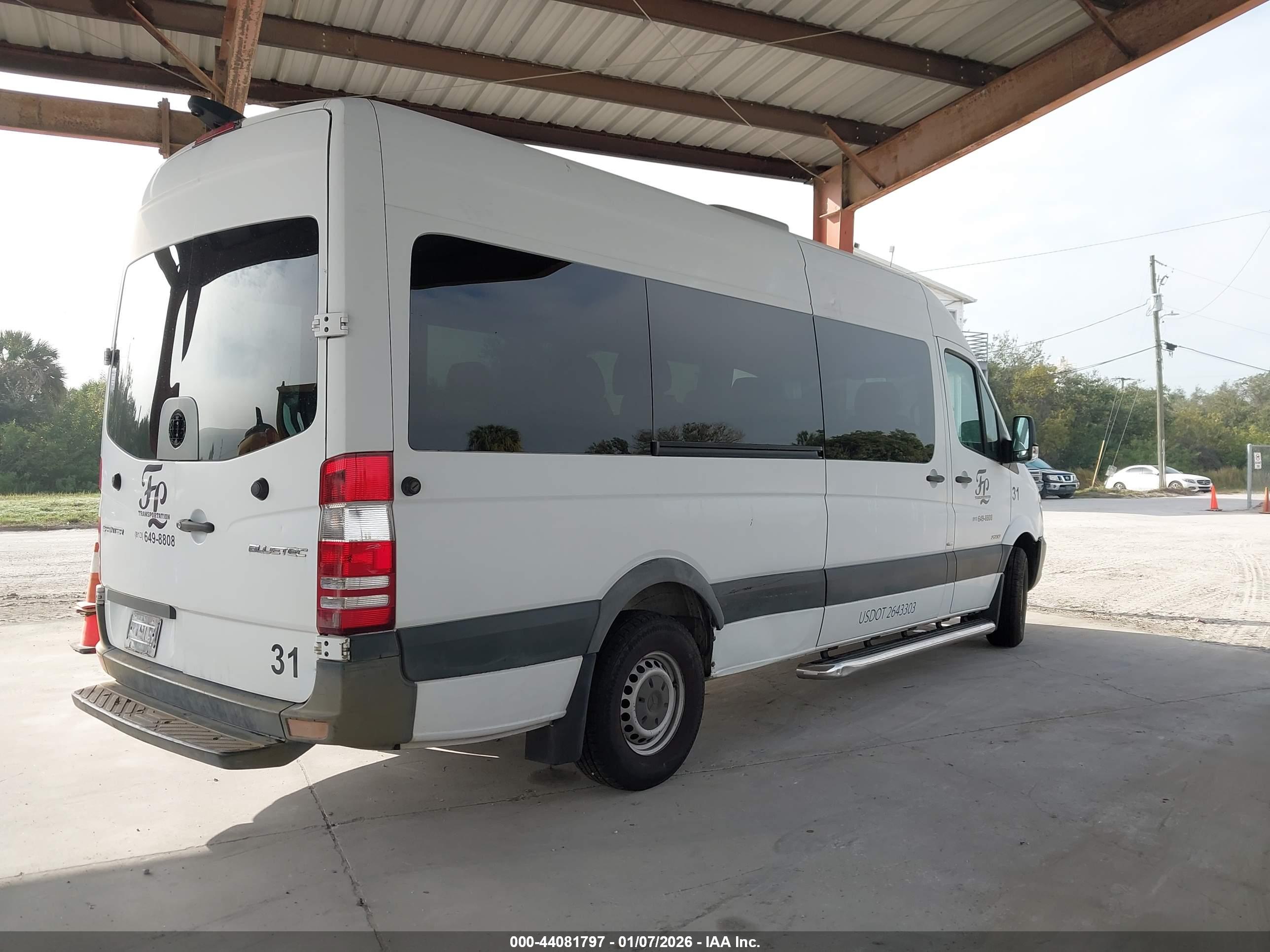 MERCEDES-BENZ SPRINTER image 4