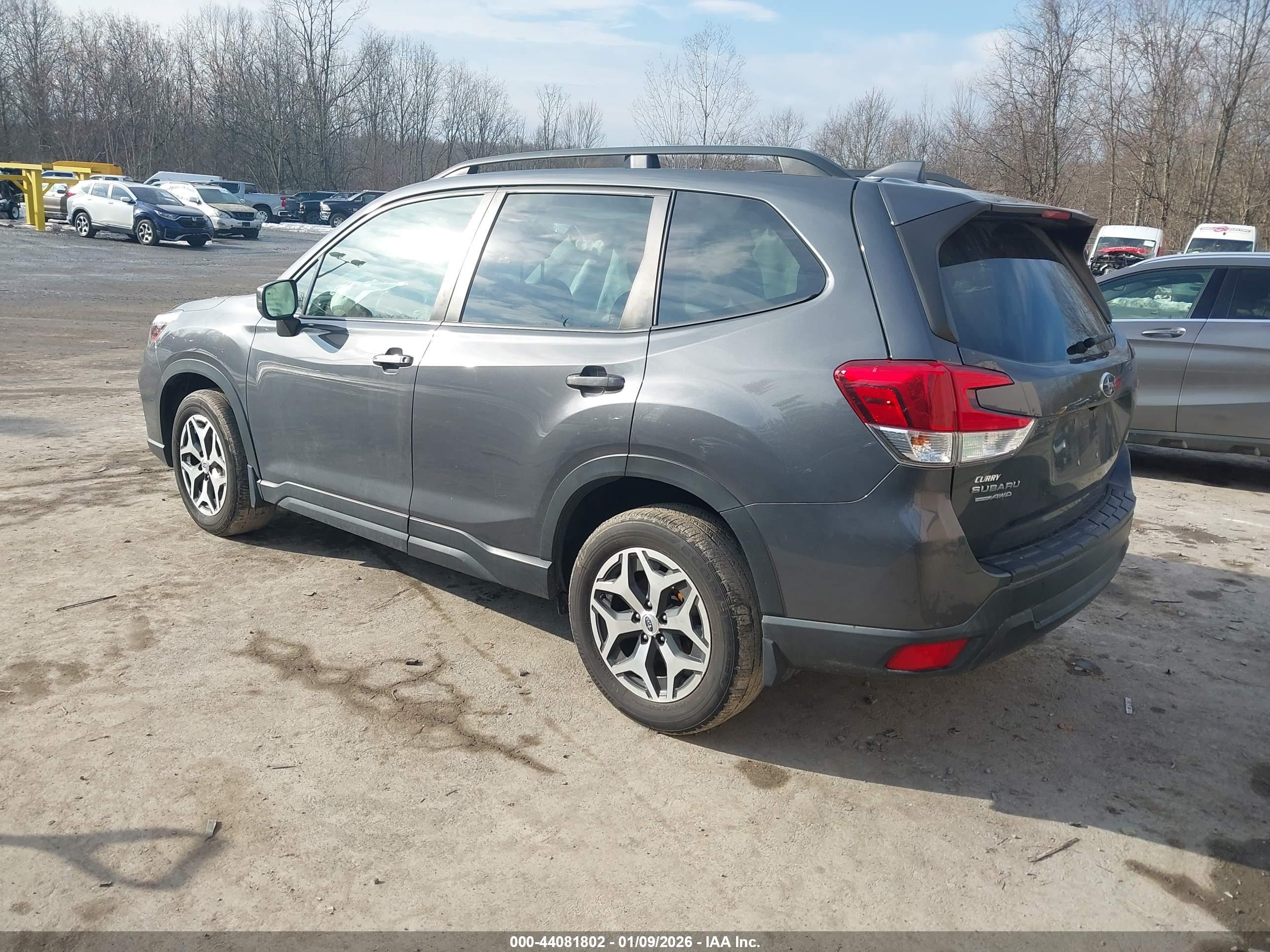 SUBARU FORESTER image 3