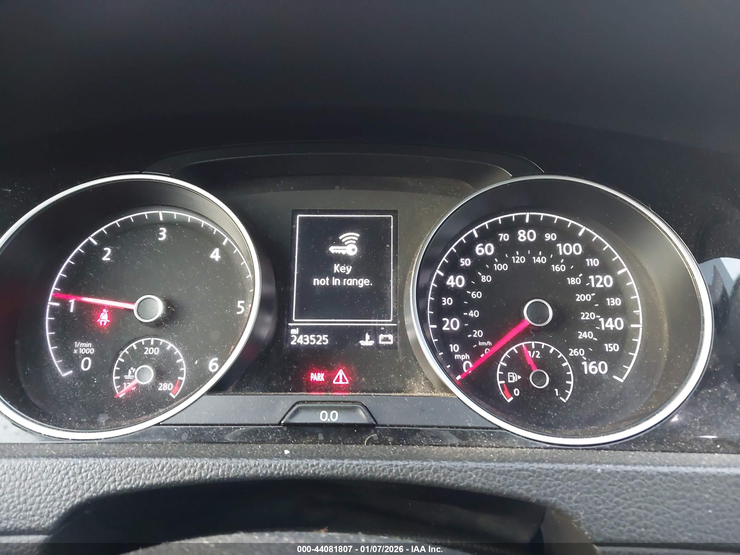 VOLKSWAGEN GOLF image 7