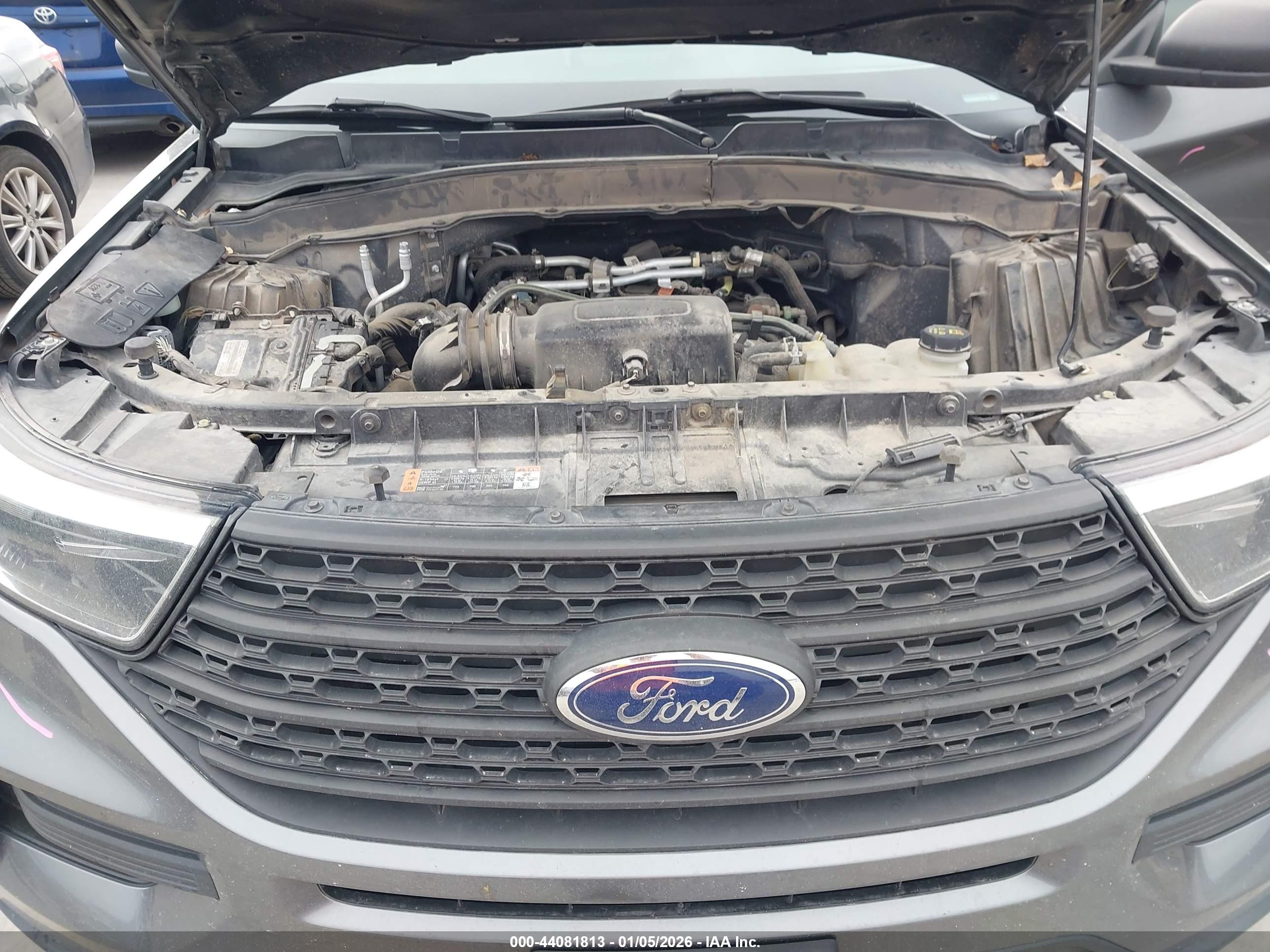 FORD EXPLORER image 10