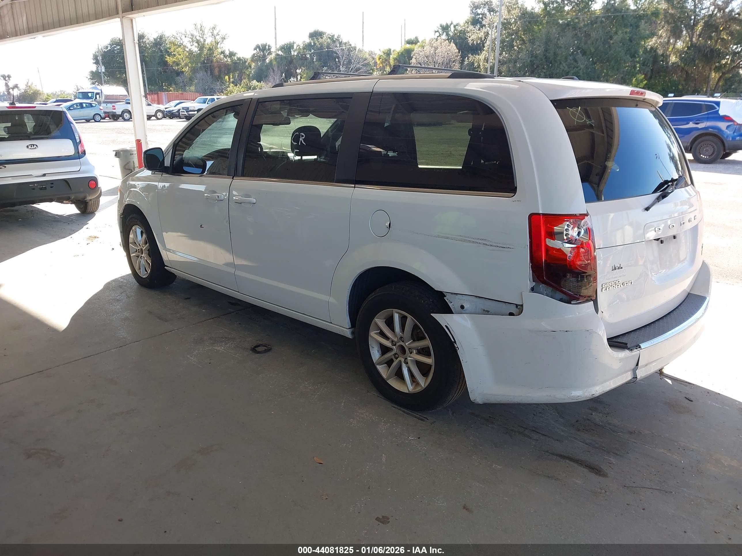 DODGE GRAND image 3