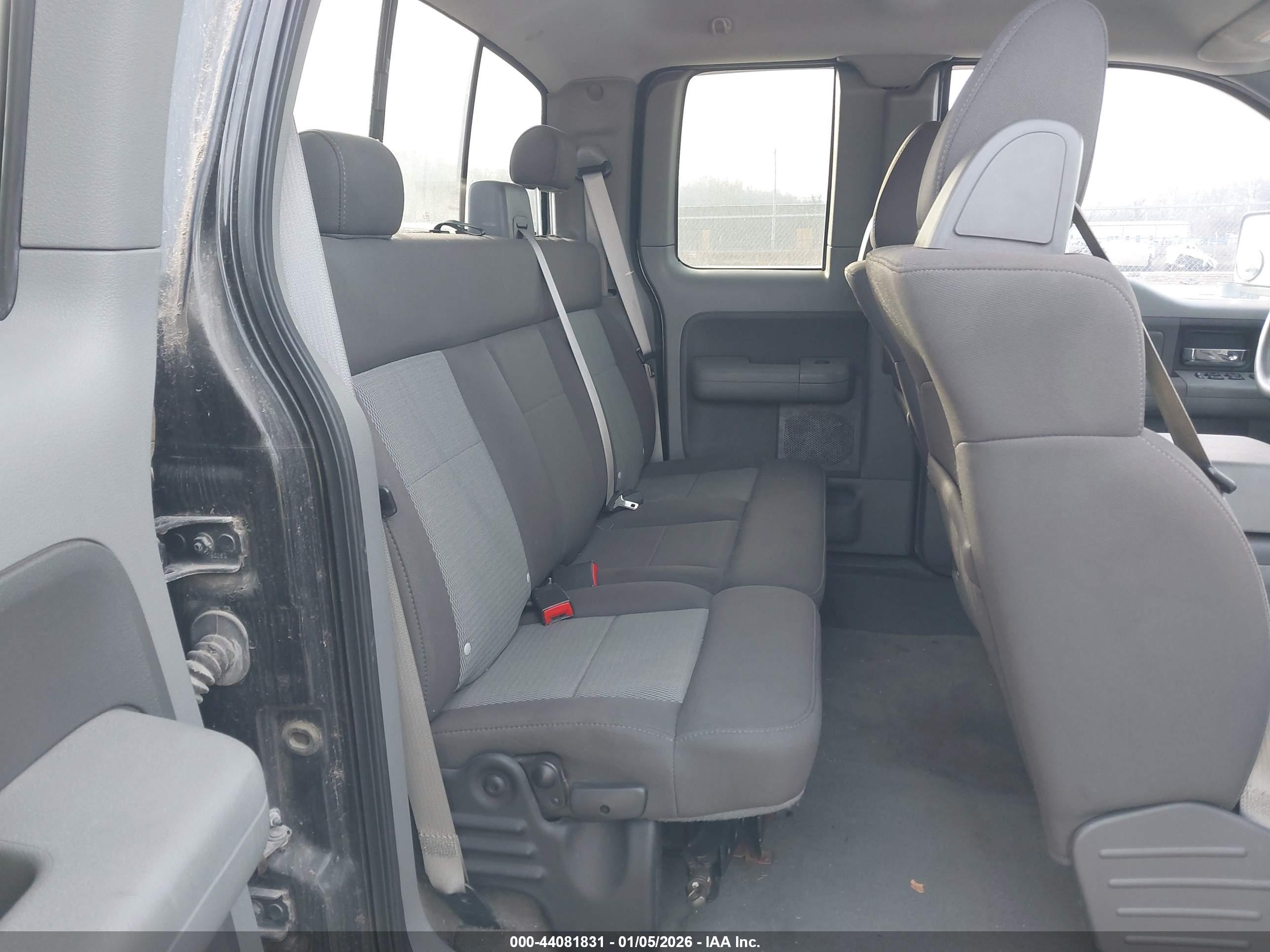 FORD F-150 image 8