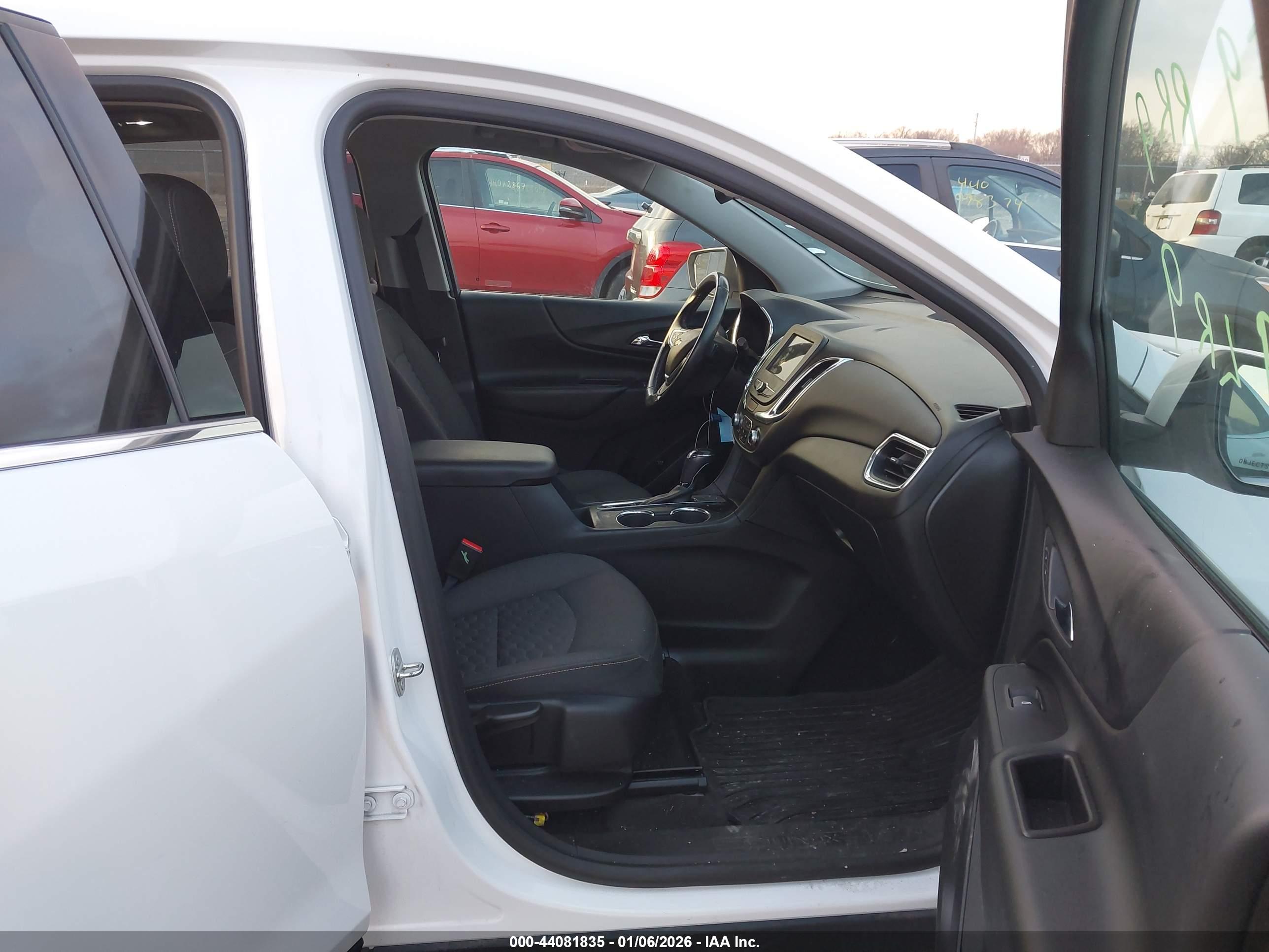CHEVROLET EQUINOX image 5