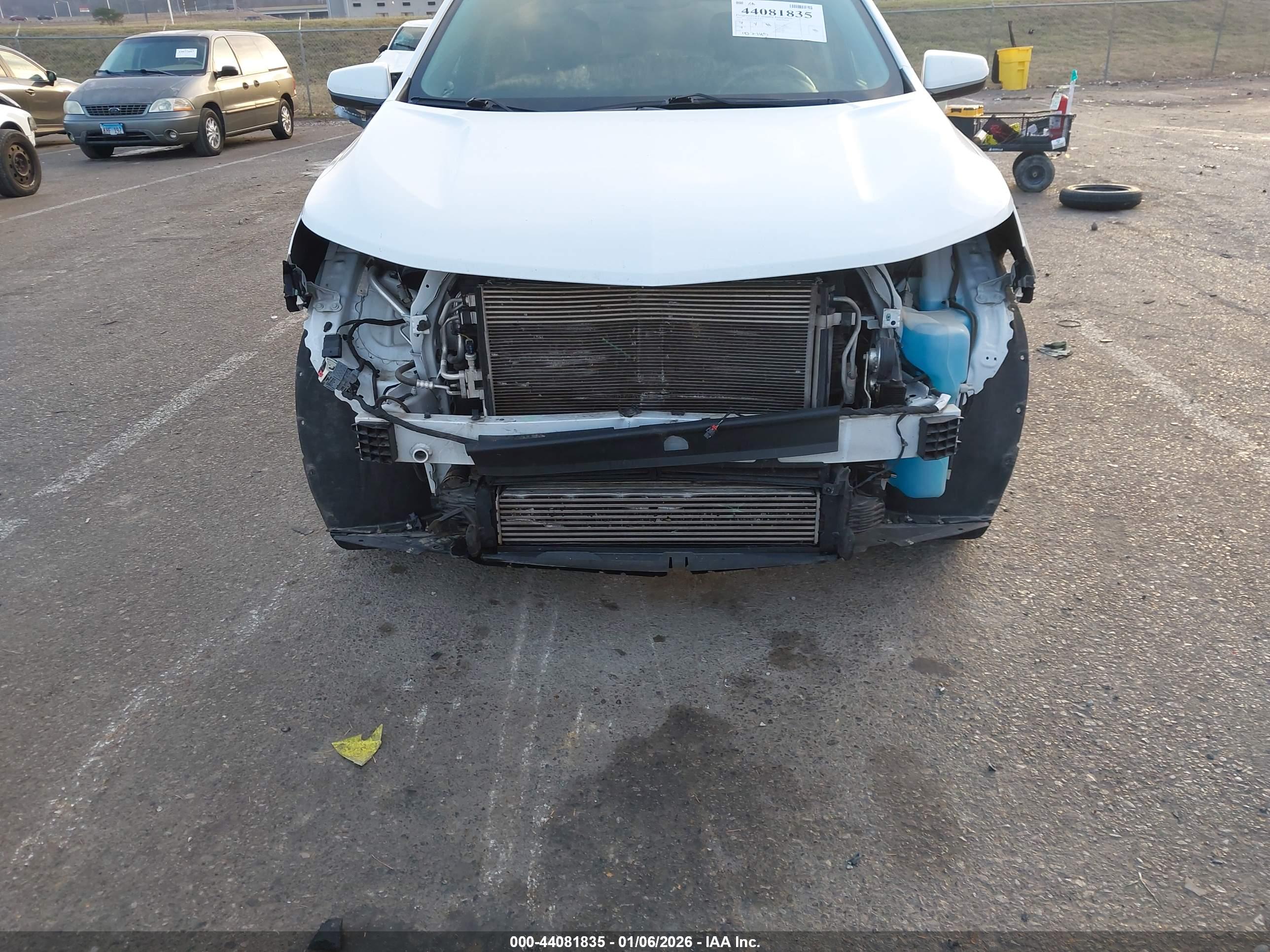 CHEVROLET EQUINOX image 6