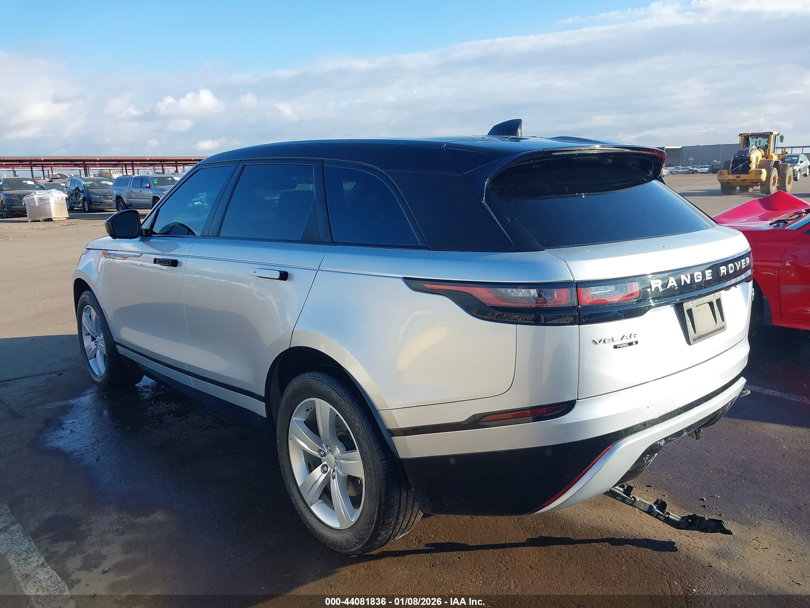 LAND ROVER image 3