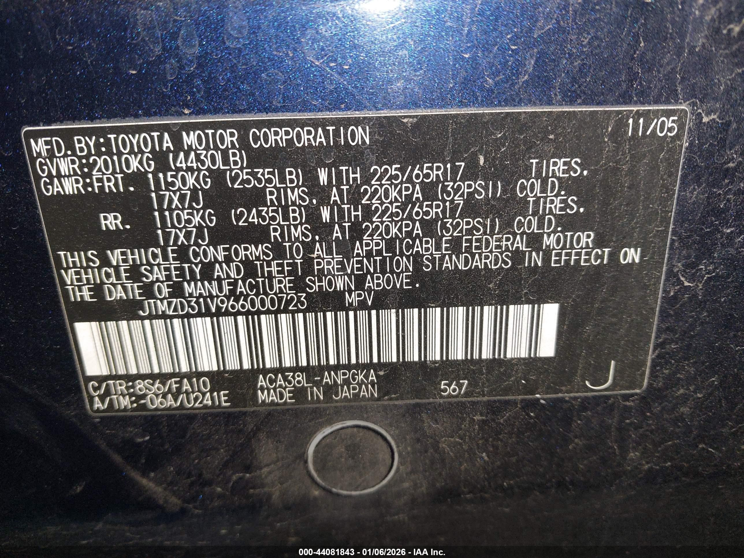 TOYOTA RAV4 image 9