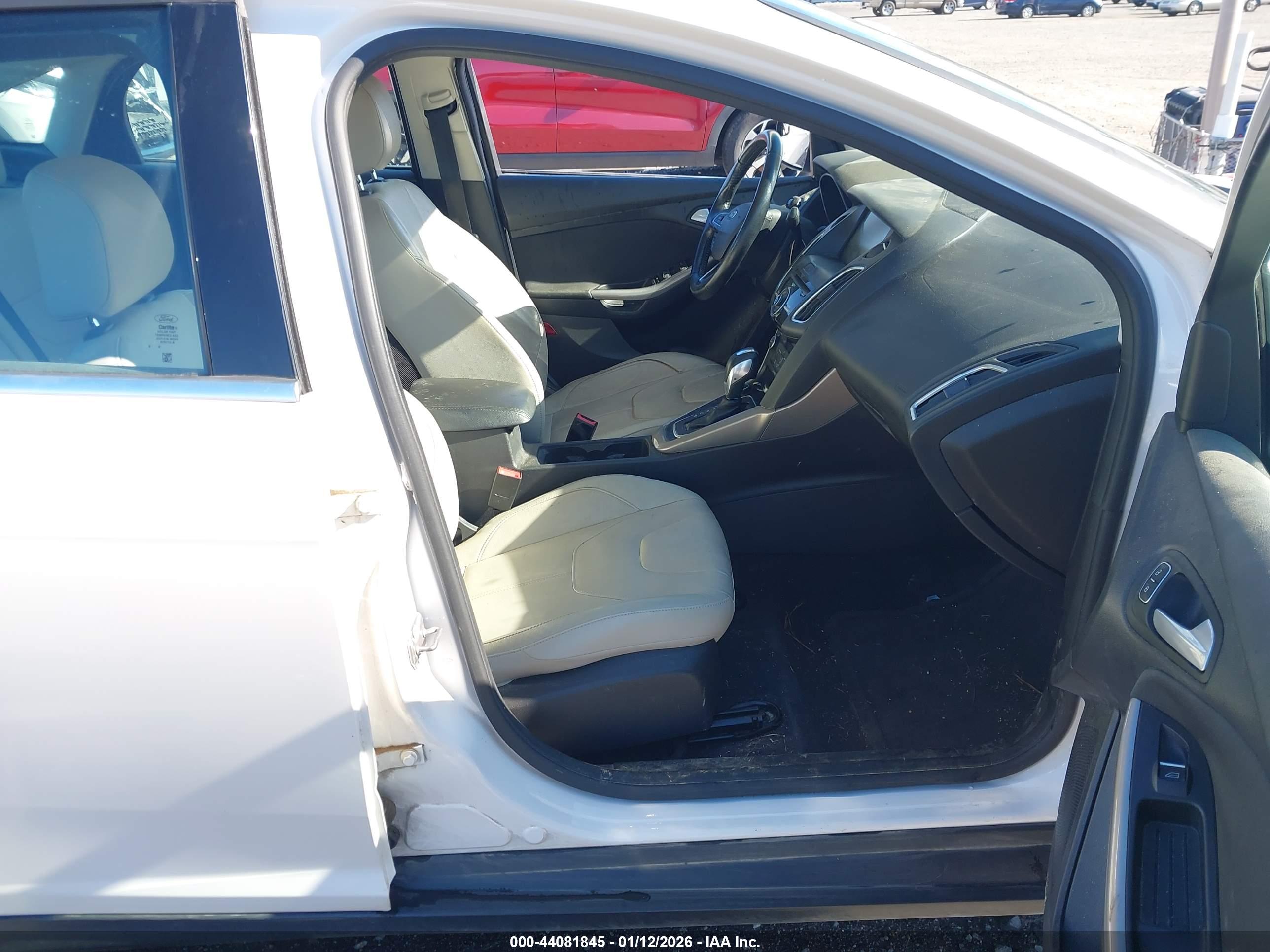 FORD FOCUS image 5
