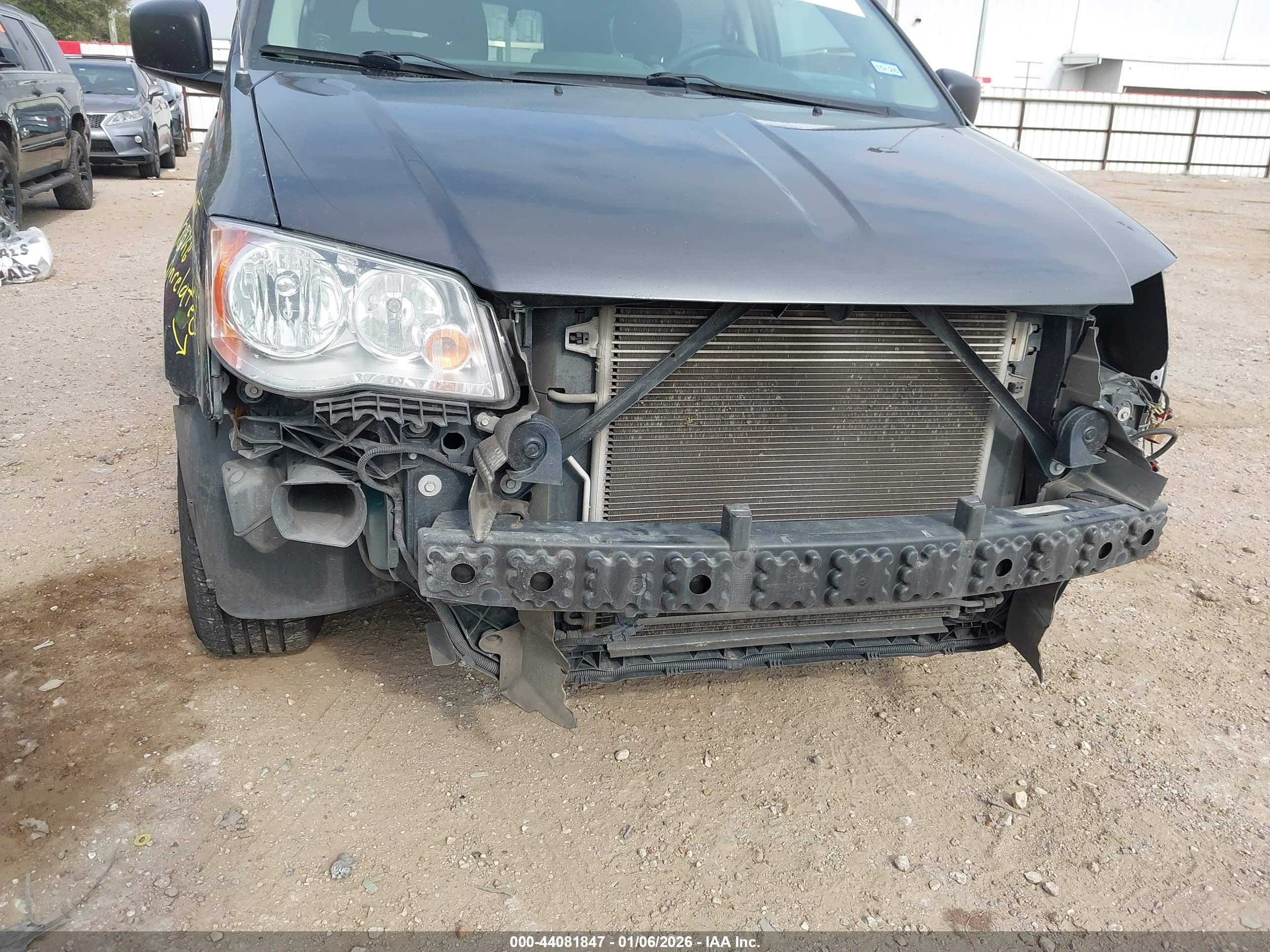 DODGE GRAND image 6