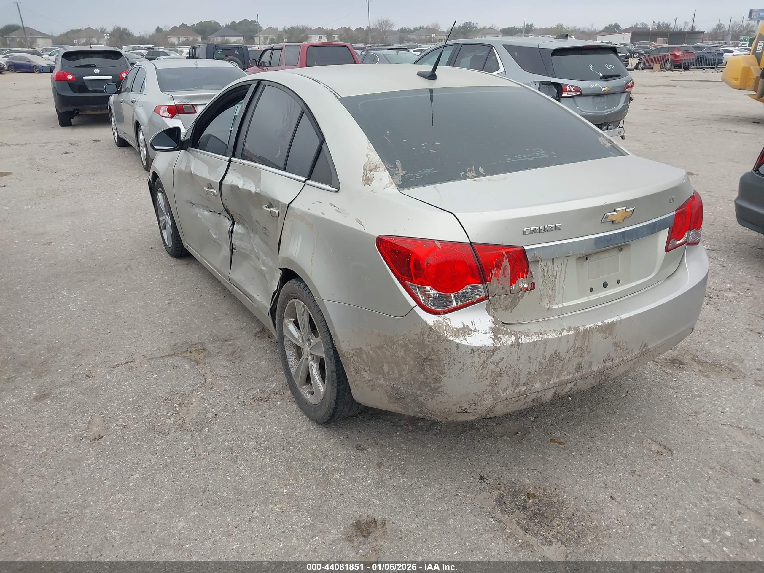 CHEVROLET CRUZE image 3