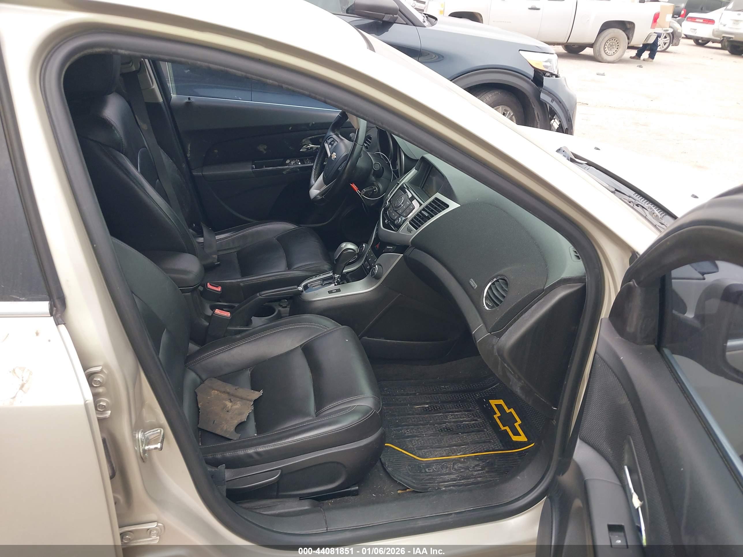 CHEVROLET CRUZE image 5