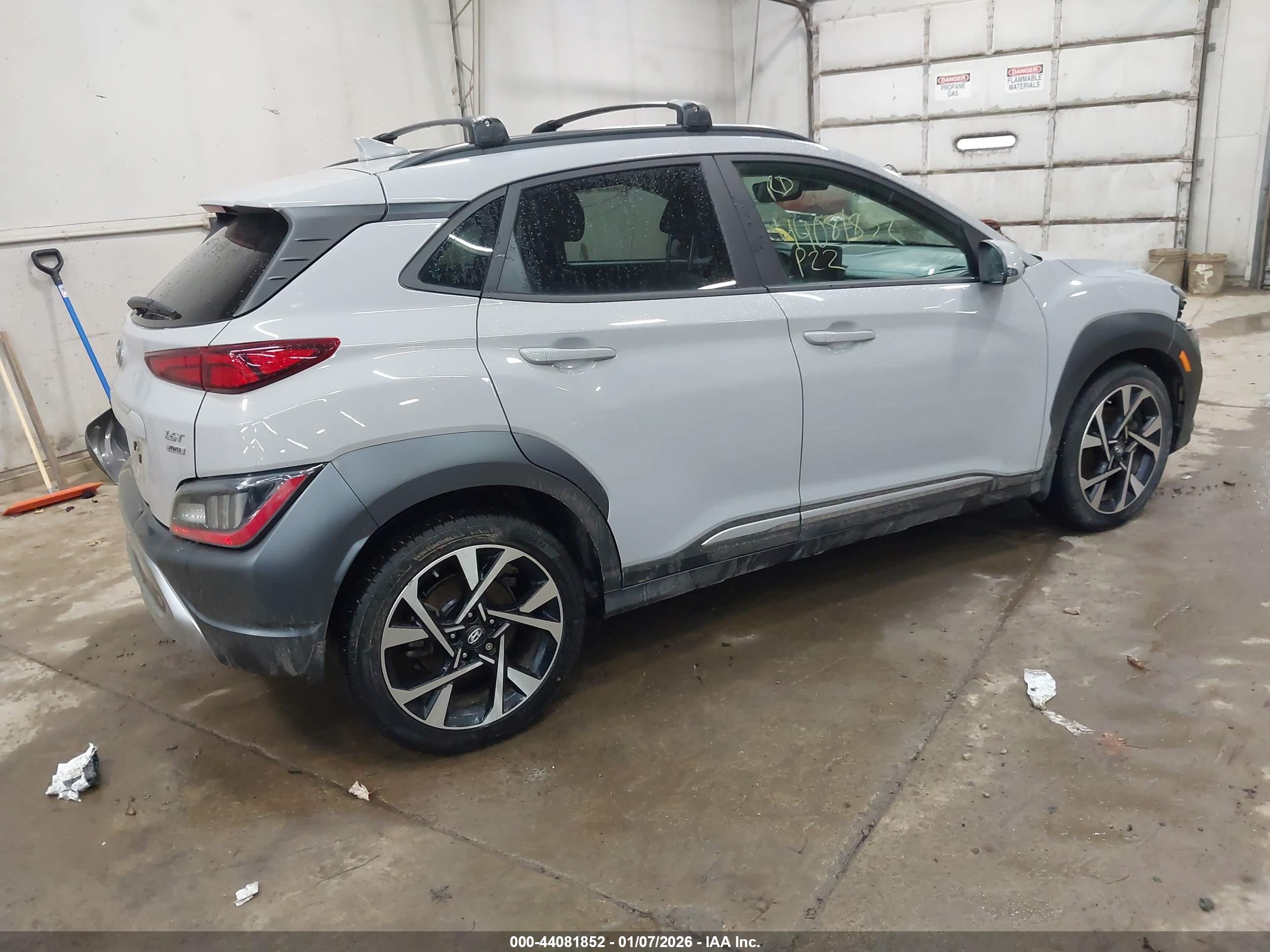 HYUNDAI KONA image 4