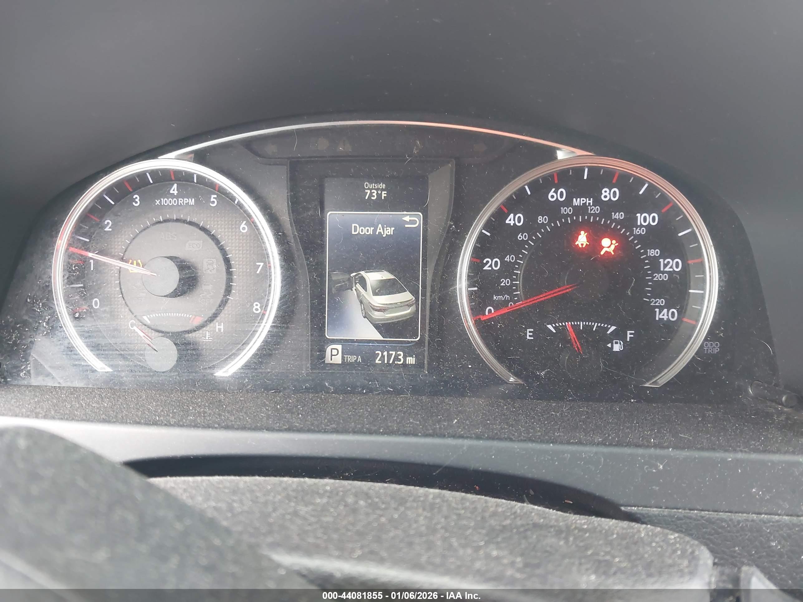 TOYOTA CAMRY image 7