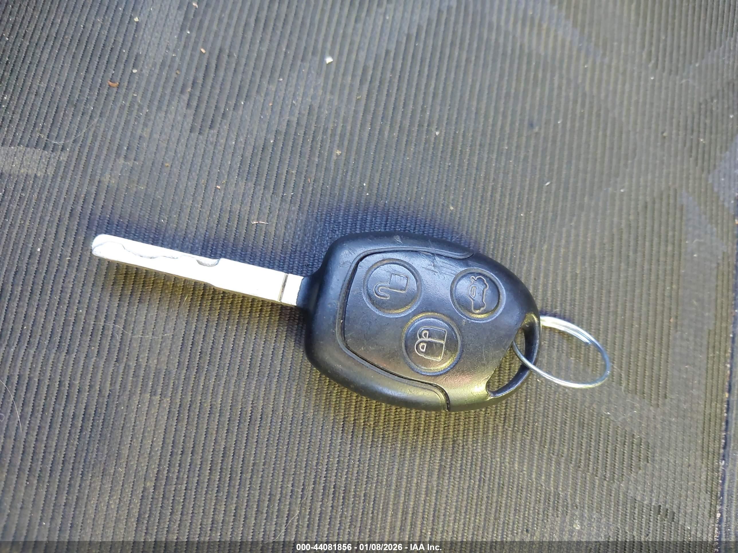 FORD FIESTA image 11